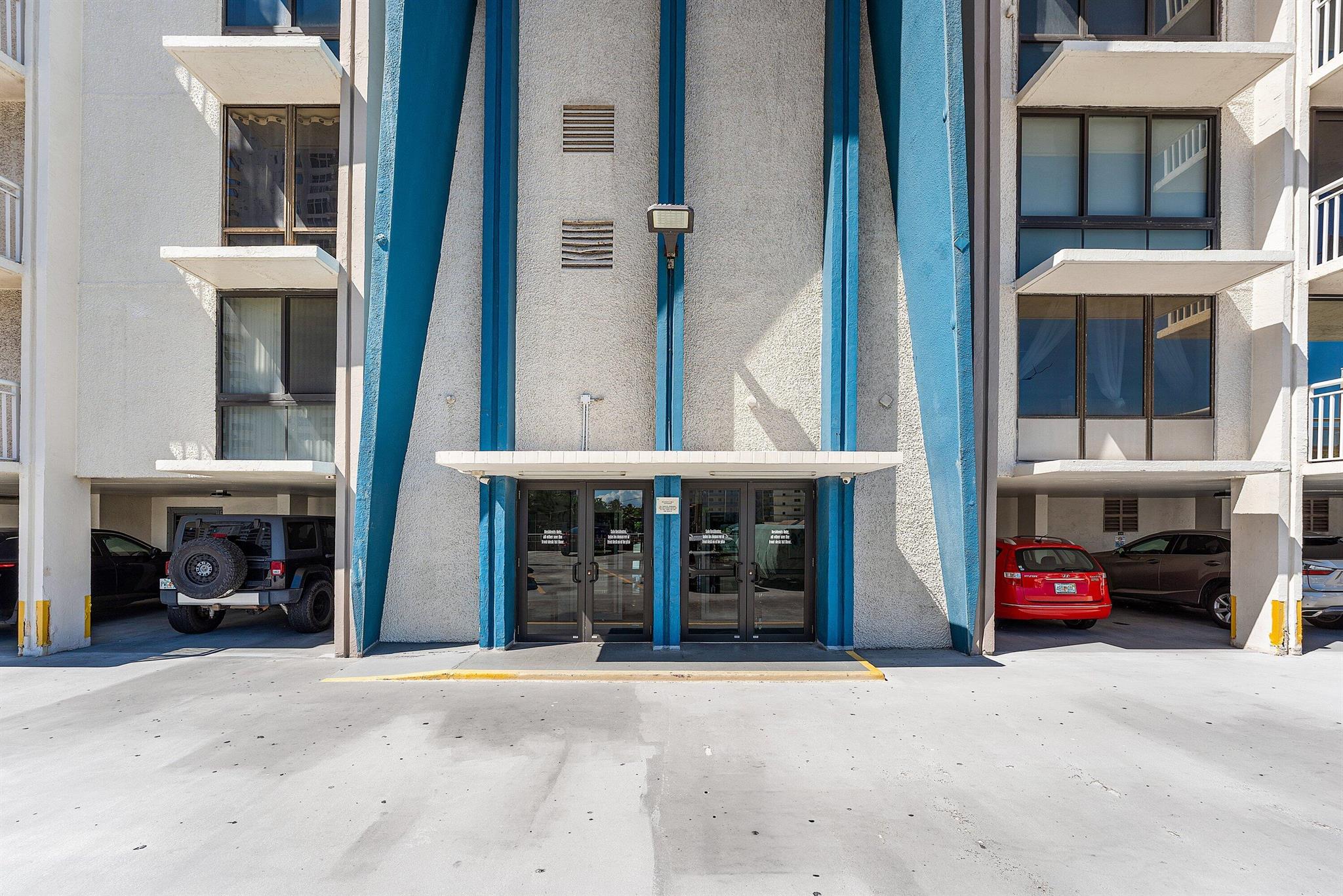 1600 S Ocean Drive 7h