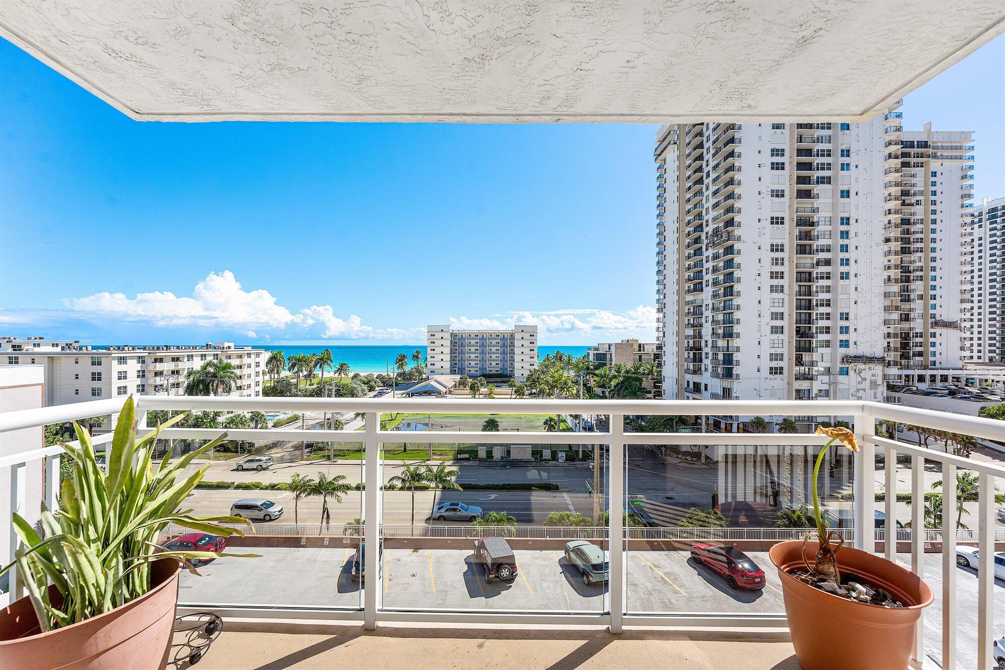 1600 S Ocean Drive 7h