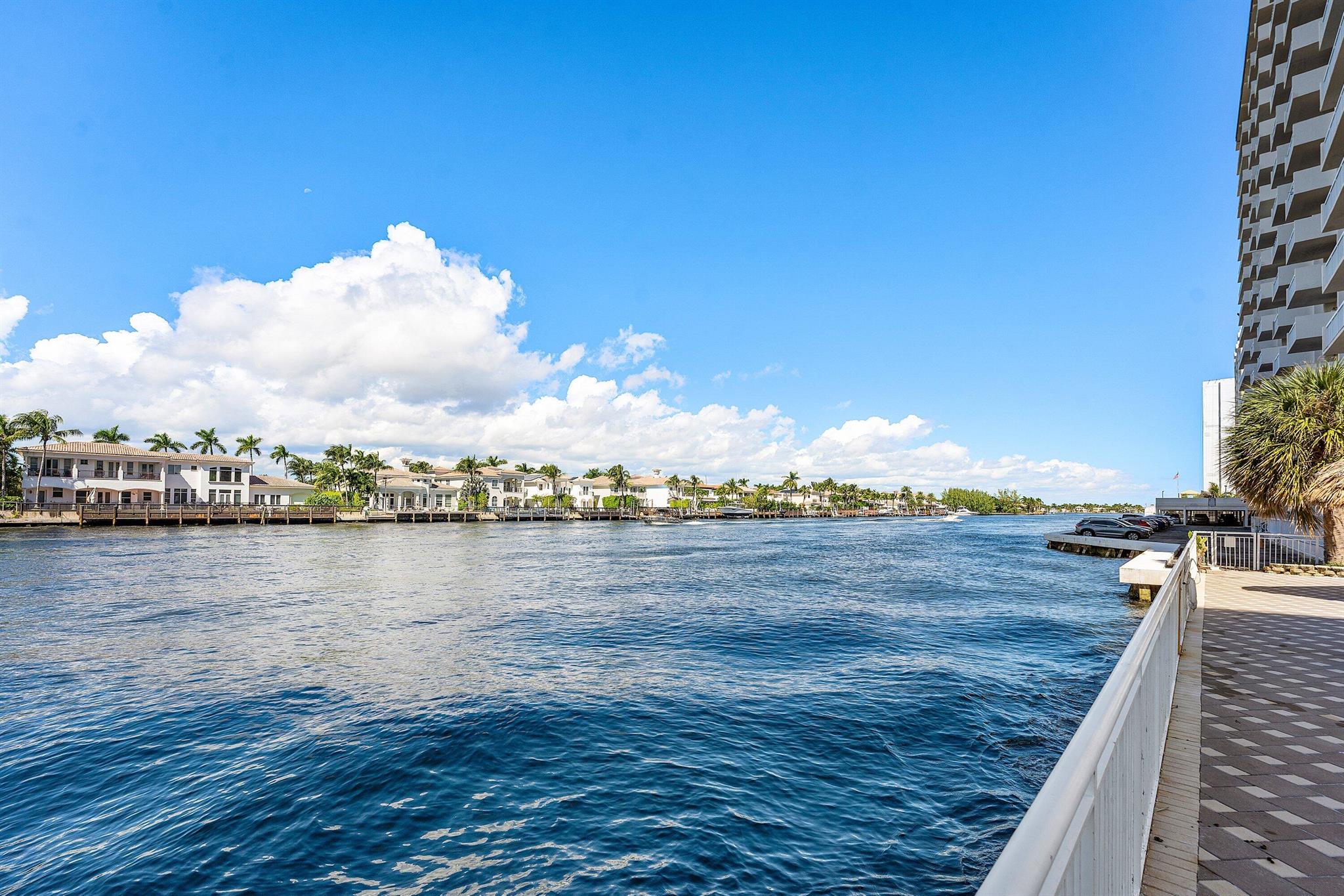 1600 S Ocean Drive 7h