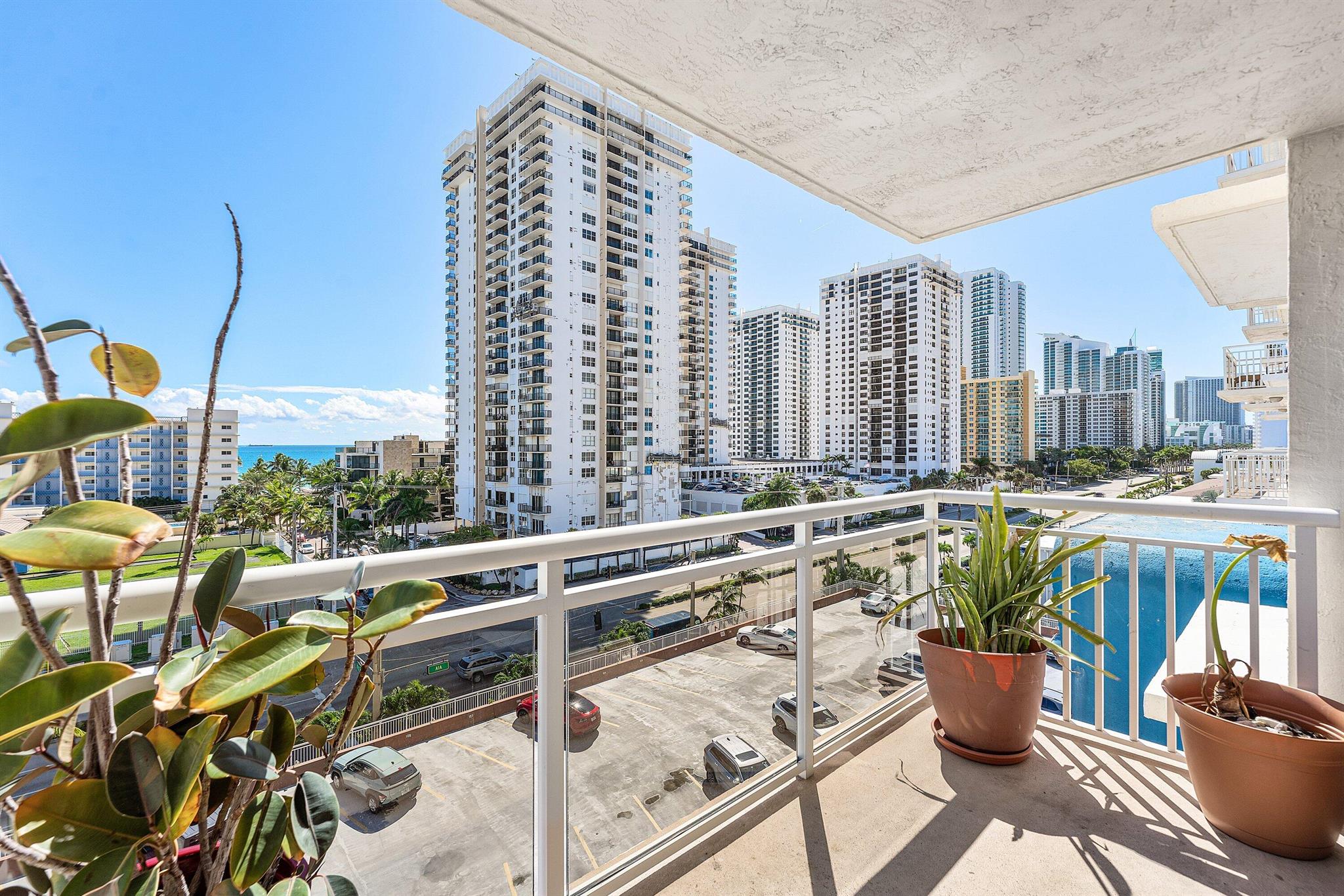 1600 S Ocean Drive 7h