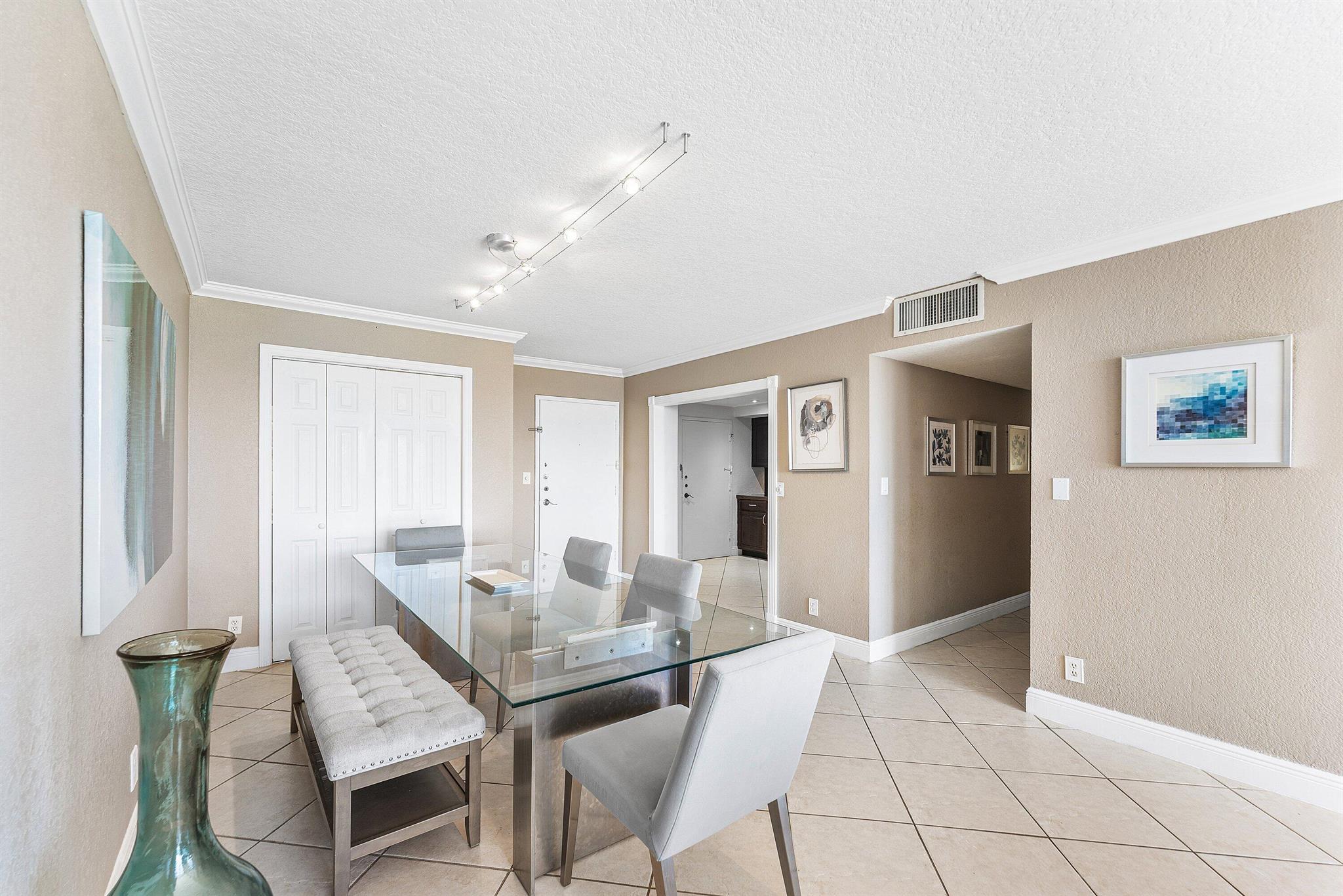 1600 S Ocean Drive 7h