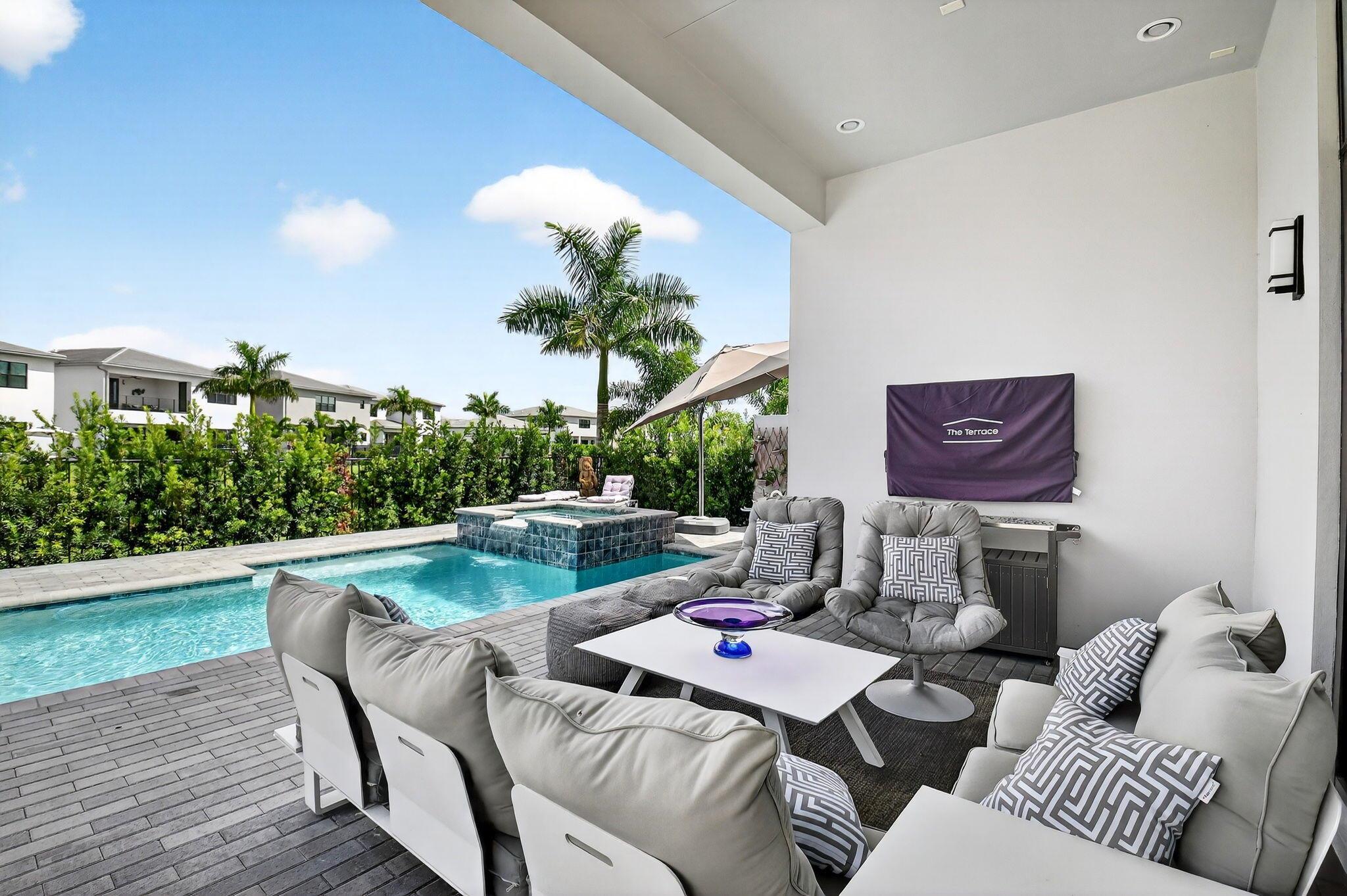 8331 Royal County Down Road