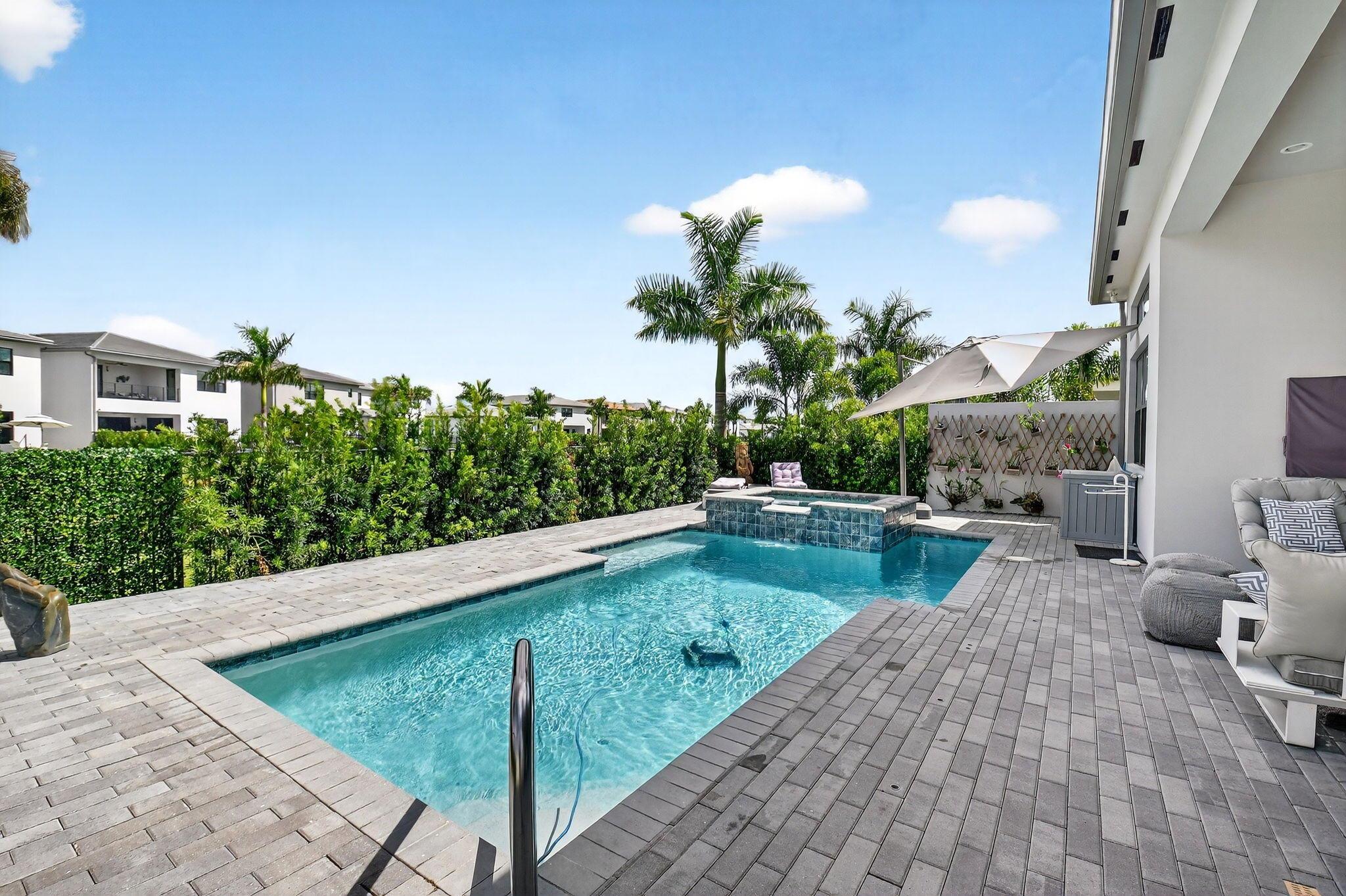 8331 Royal County Down Road