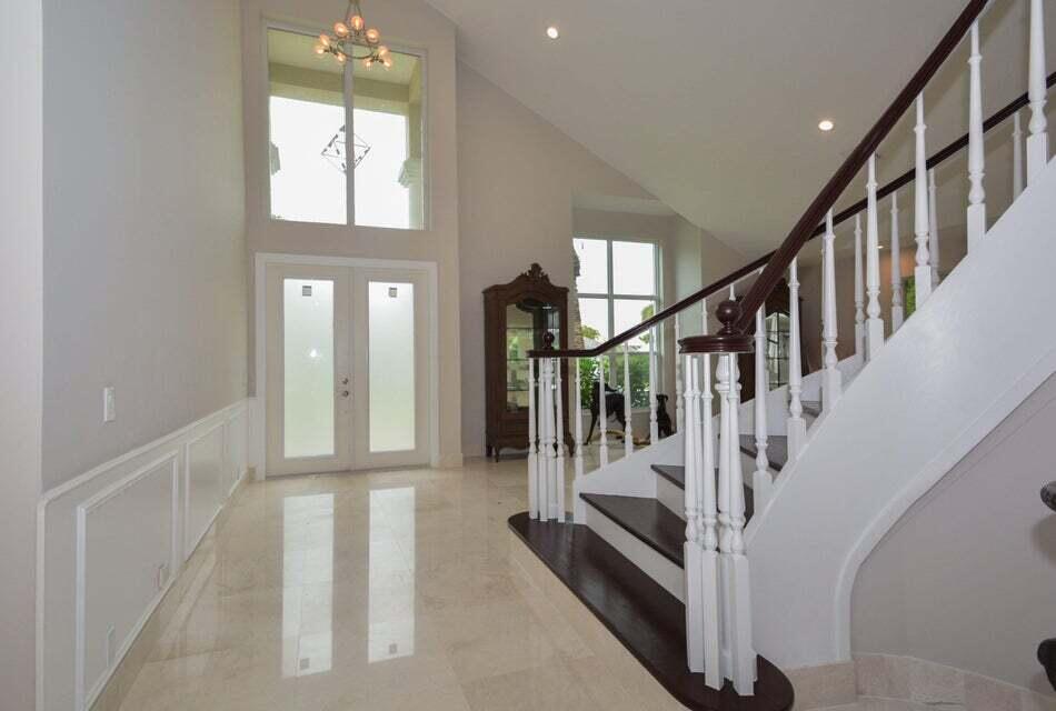 934 SW 21st Way