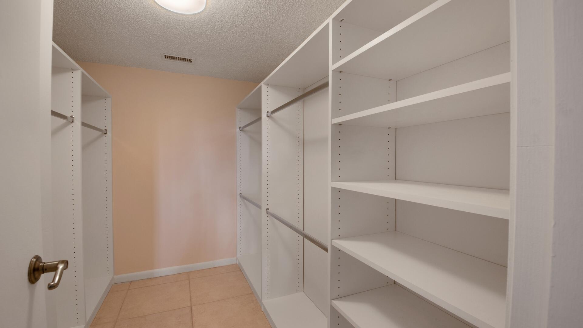 7118 Golf Colony Court 105