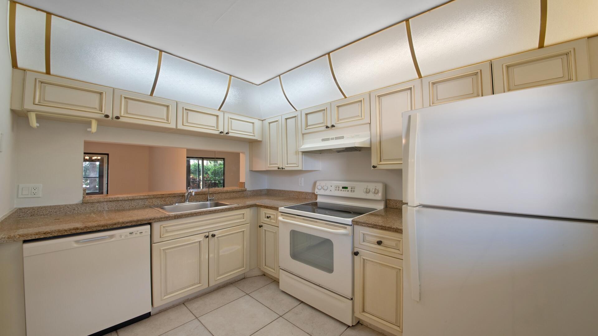7118 Golf Colony Court 105