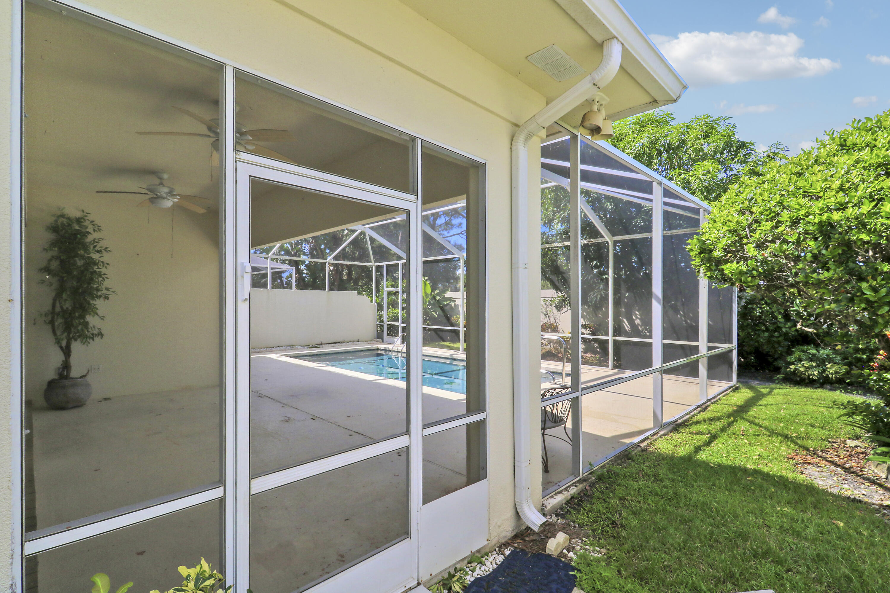 220 NW Bentley Circle, Port St. Lucie