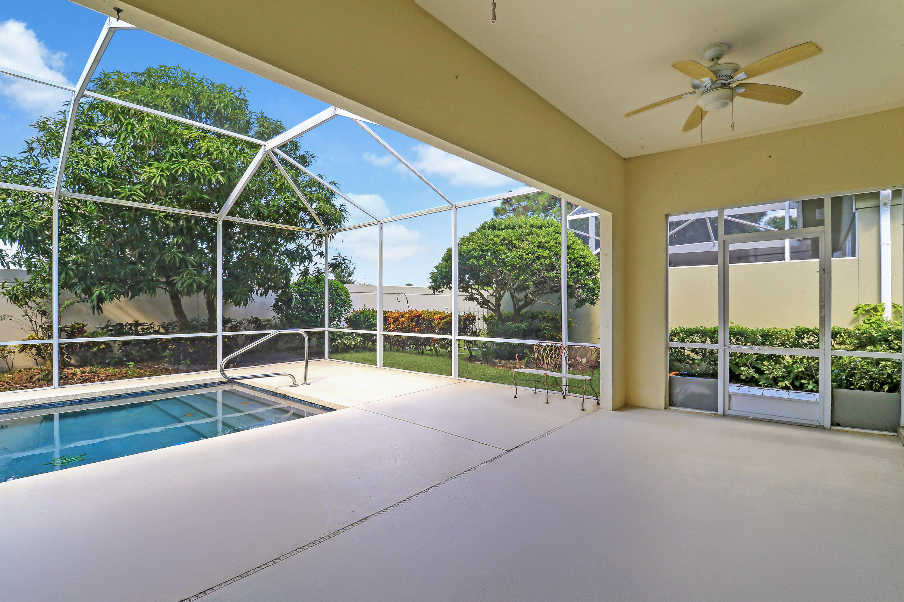 220 NW Bentley Circle, Port St. Lucie