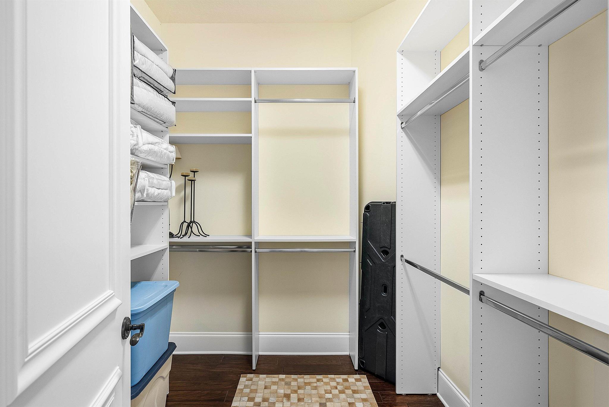 17387 Balaria Street