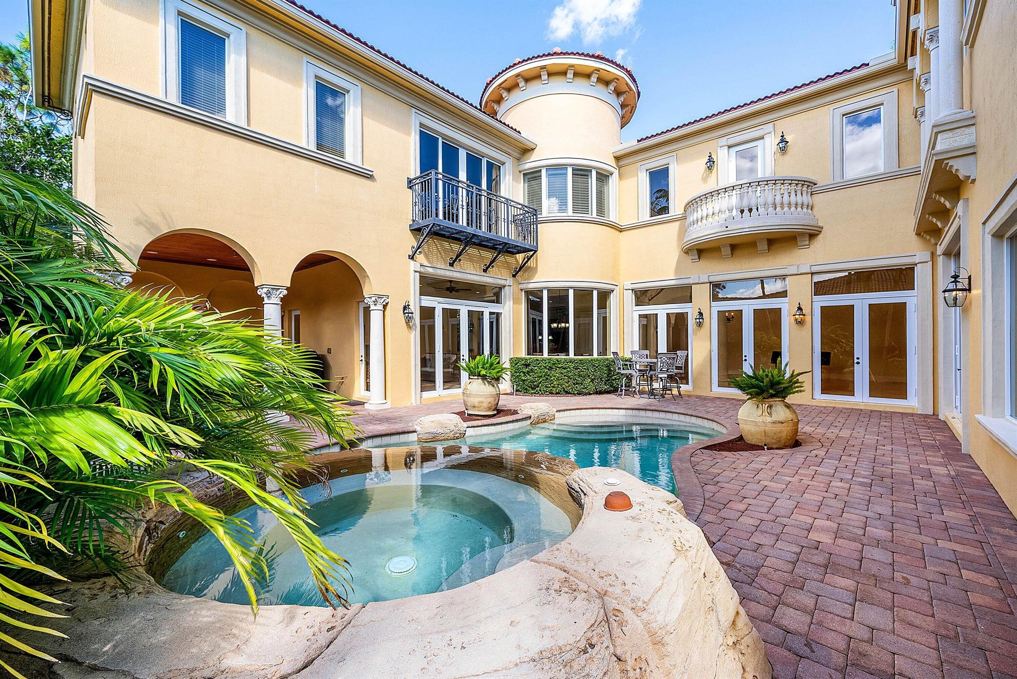 17387 Balaria Street