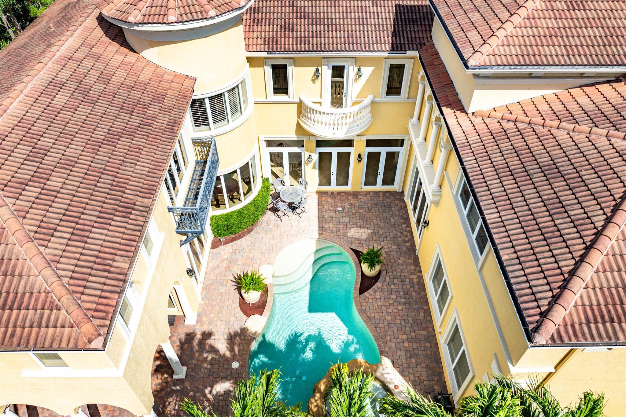 17387 Balaria Street