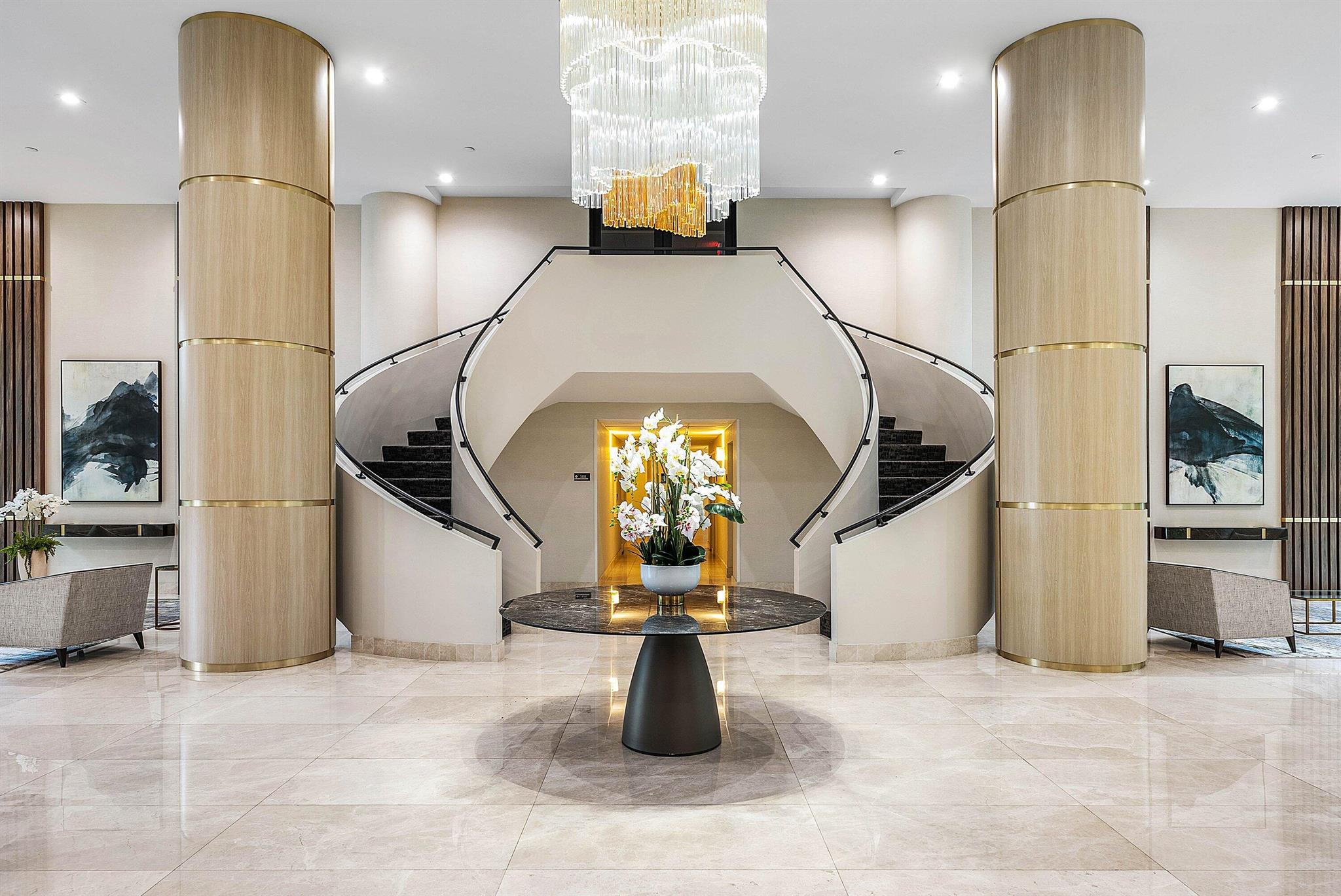 3500 Mystic Pointe Drive Ph4