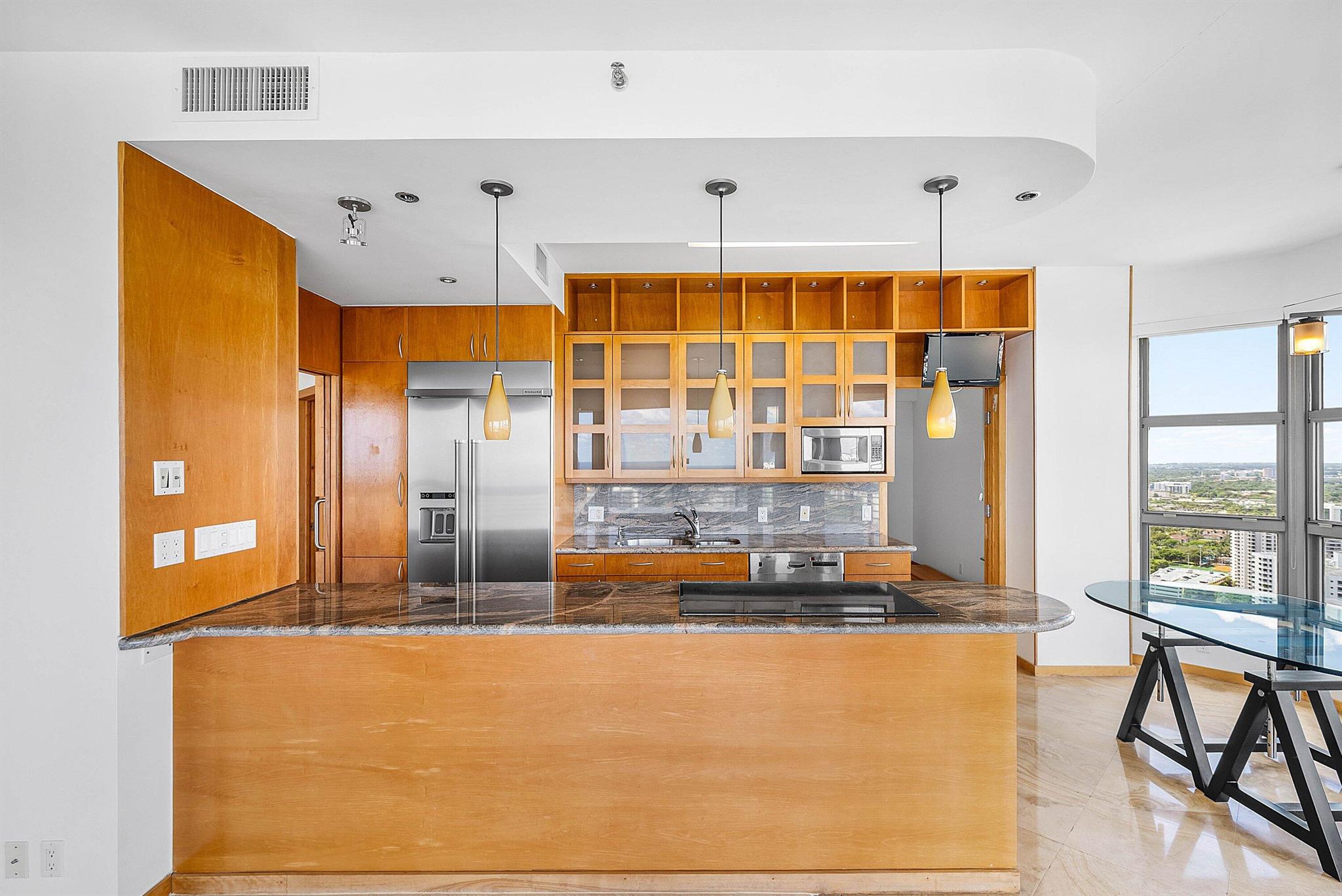 3500 Mystic Pointe Drive Ph4