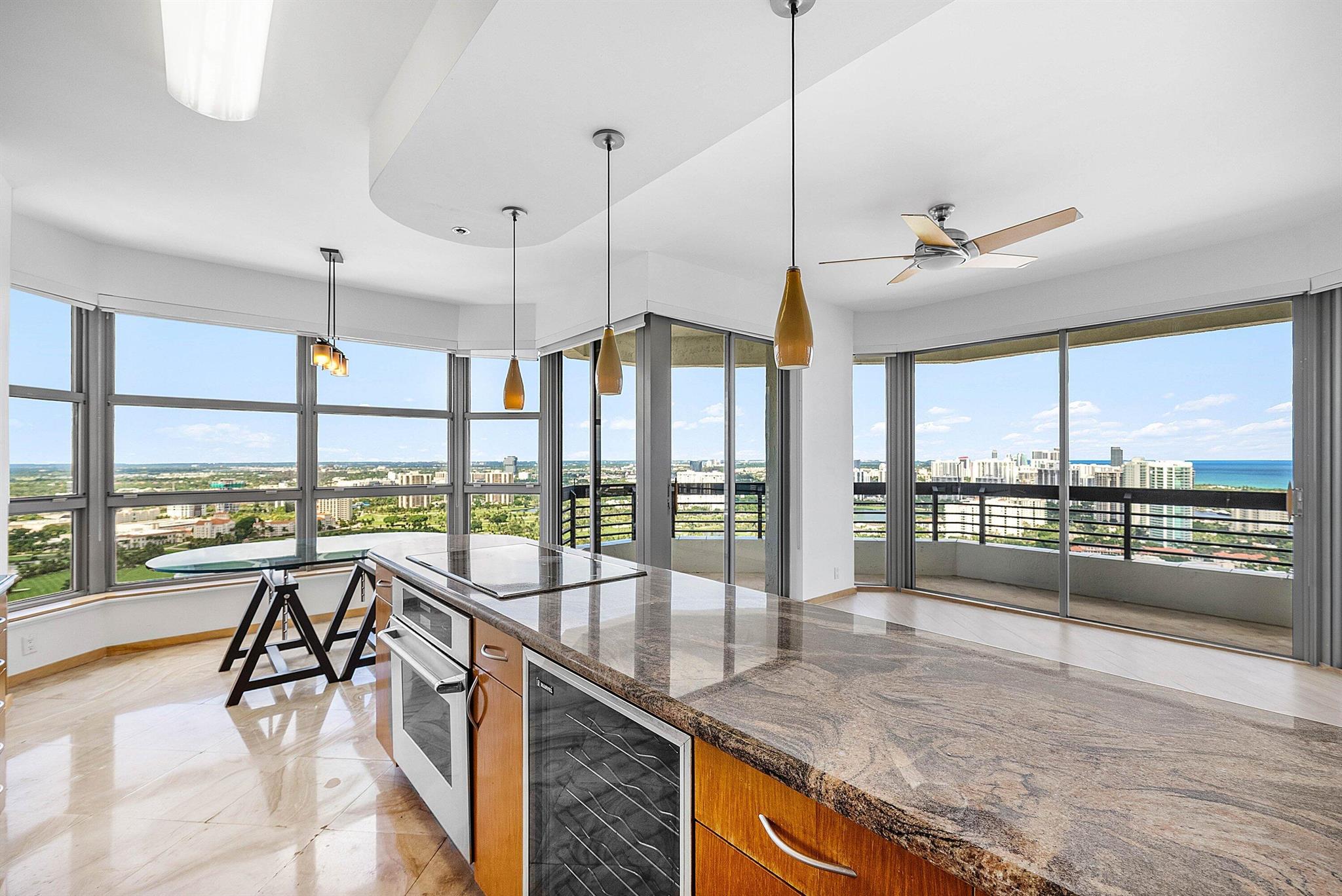 3500 Mystic Pointe Drive Ph4