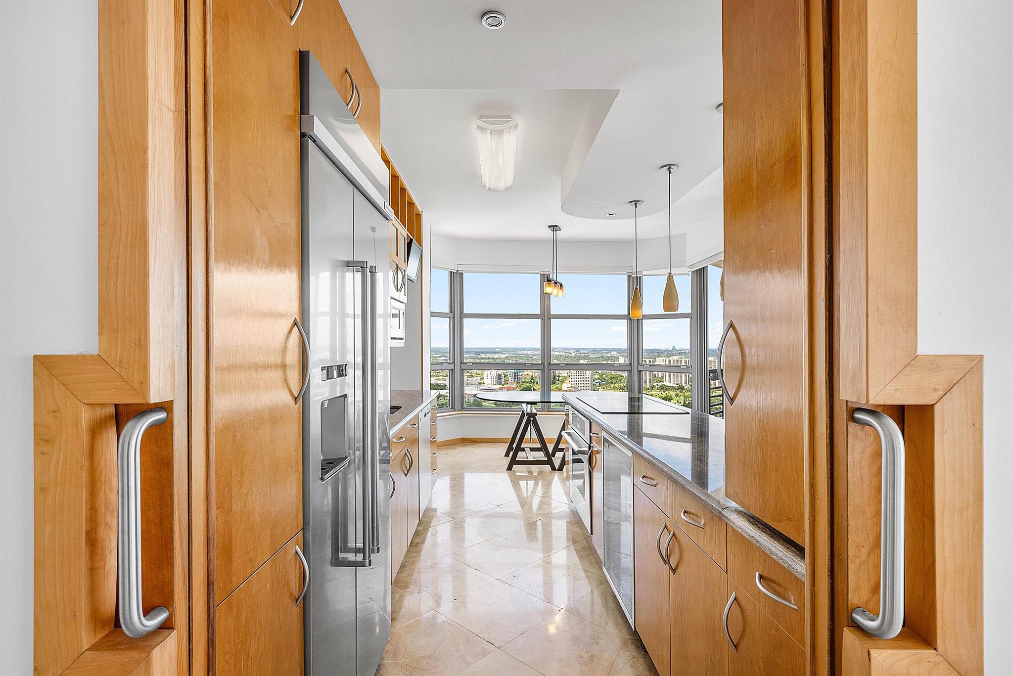 3500 Mystic Pointe Drive Ph4