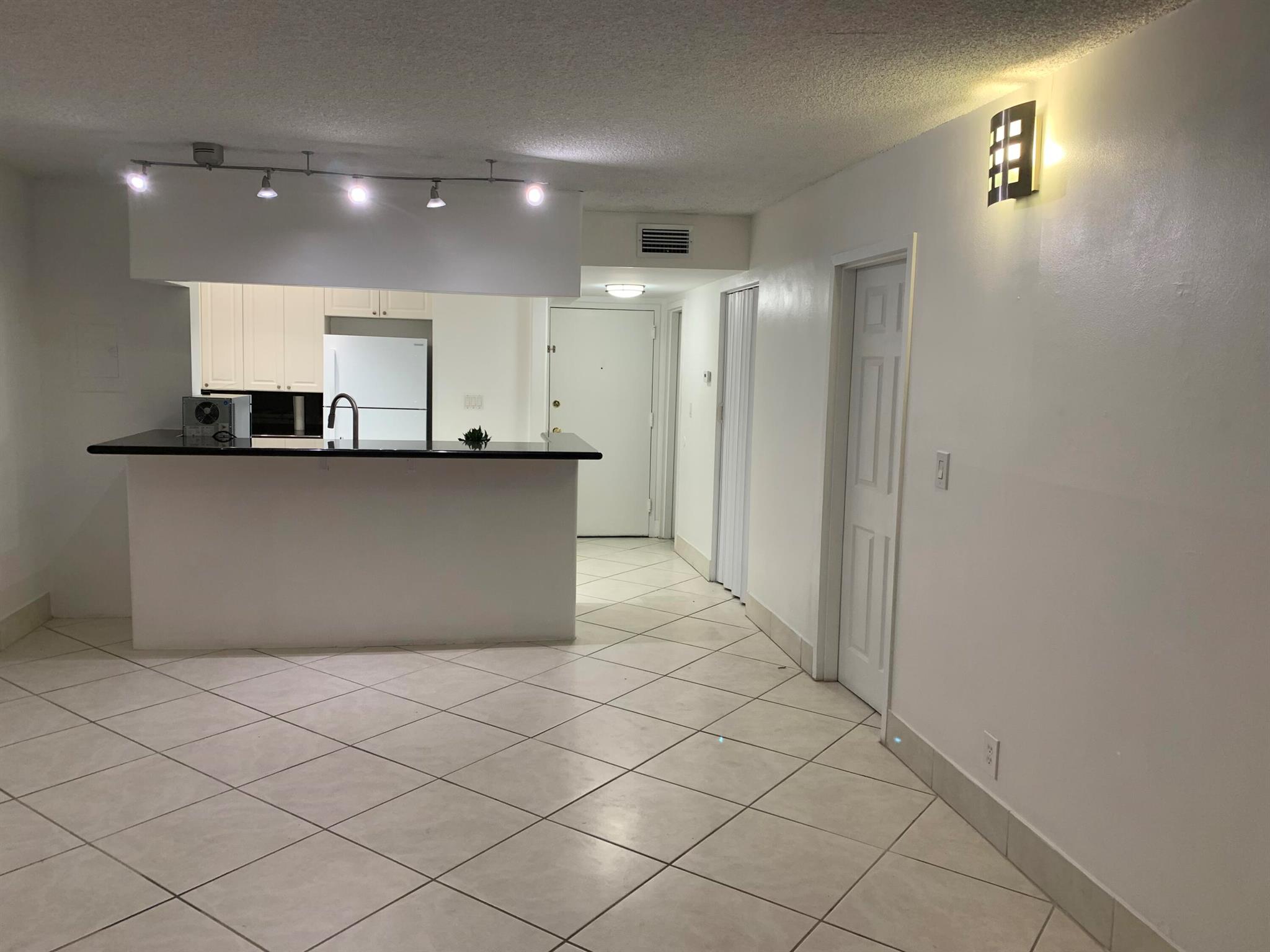 2935 NE 163rd Street 3m