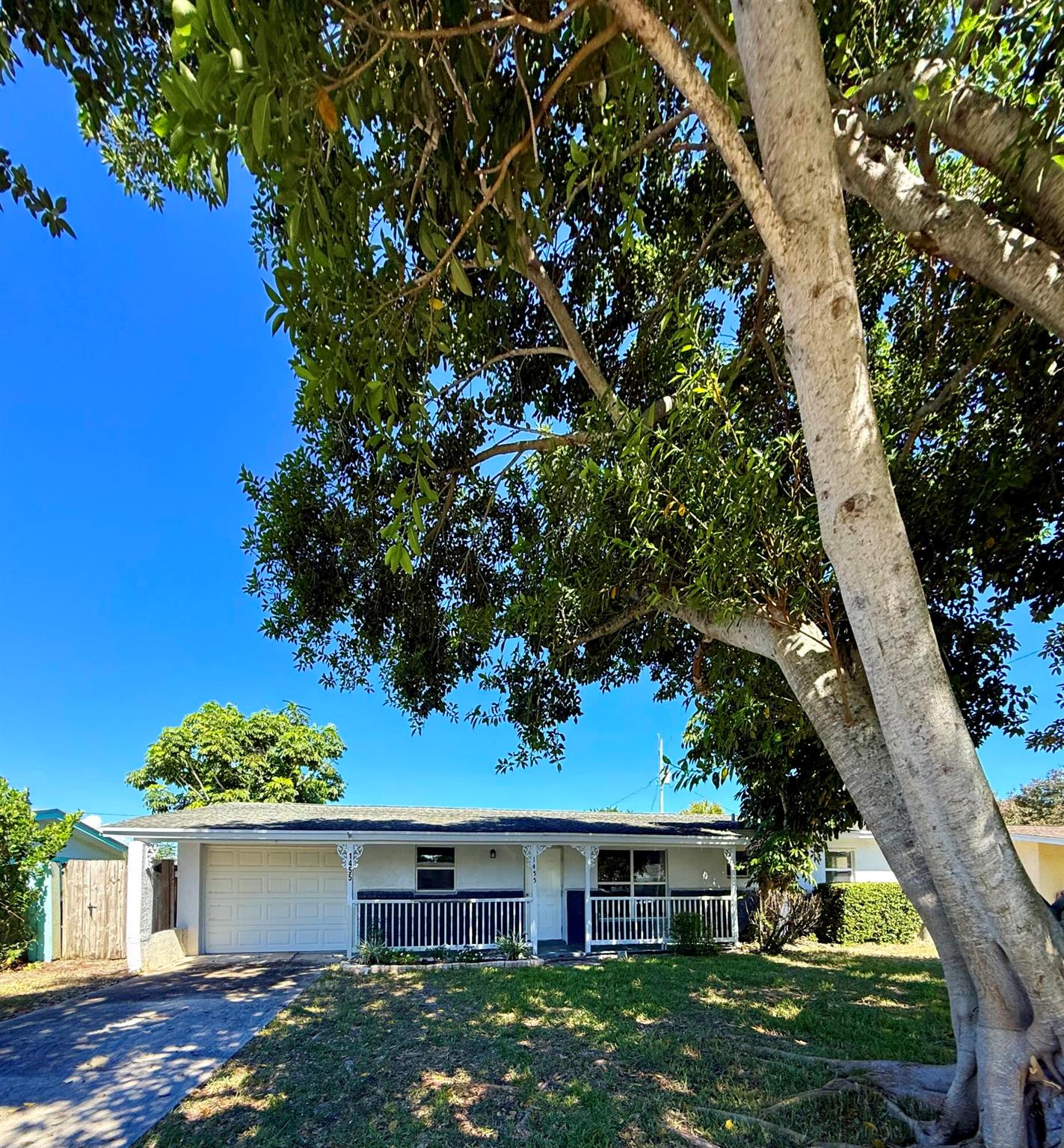 1455 NE Silver Maple Way