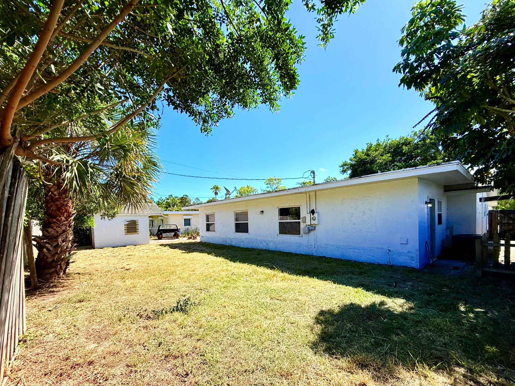 1455 NE Silver Maple Way