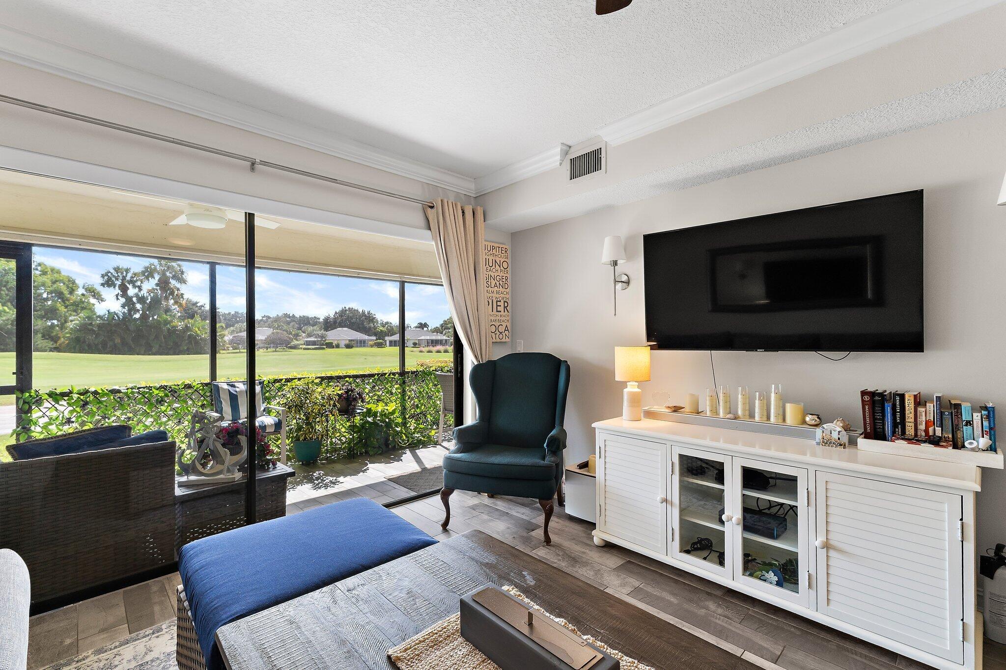 1201 Pinecrest Circle B