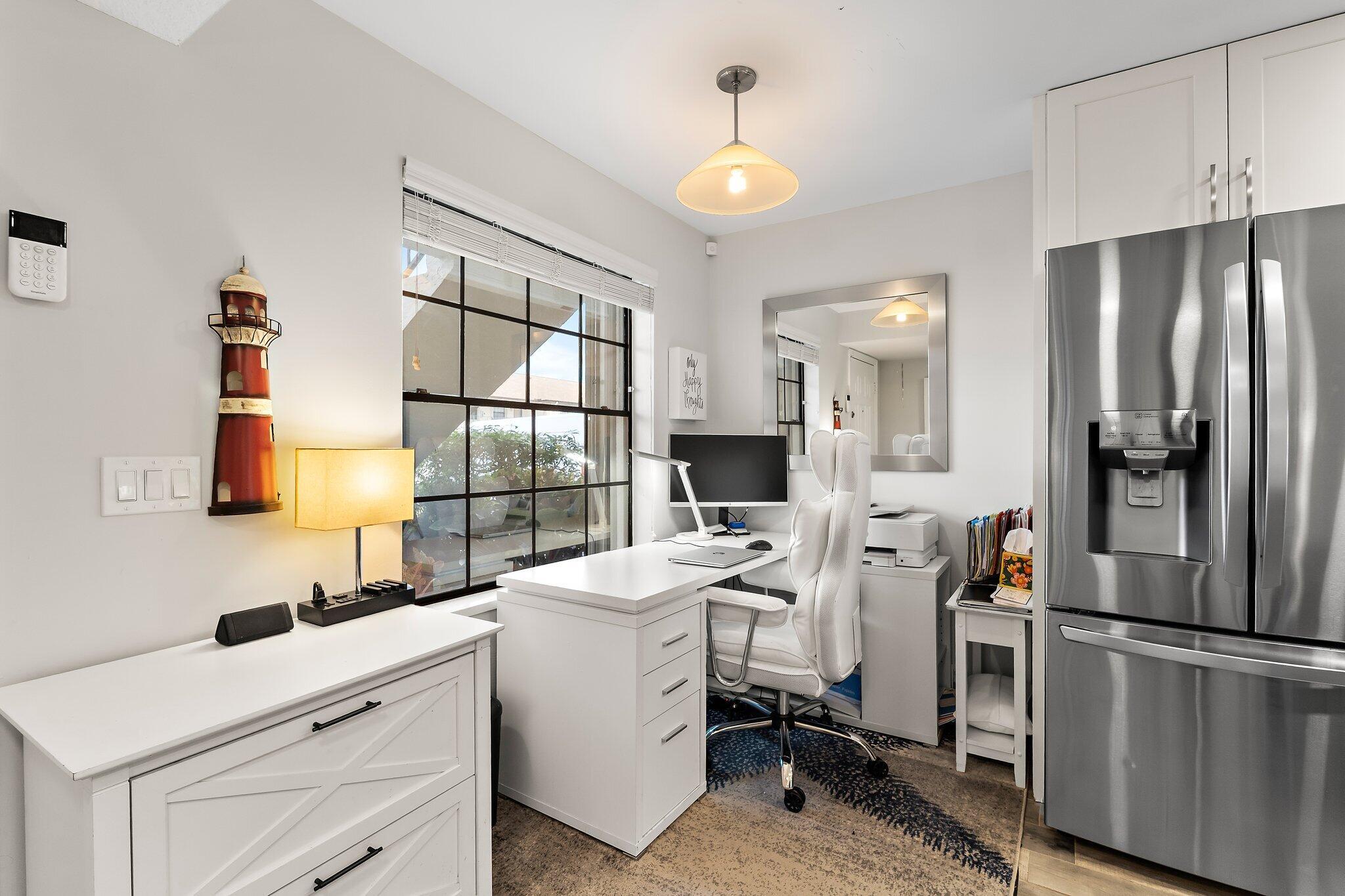 1201 Pinecrest Circle B