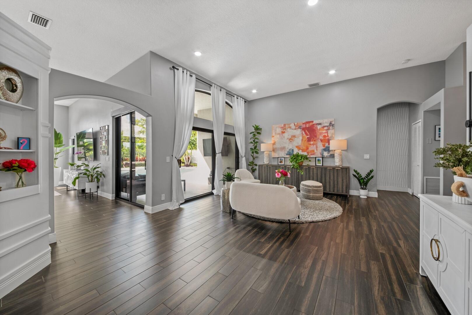 6374 Old Medinah Circle