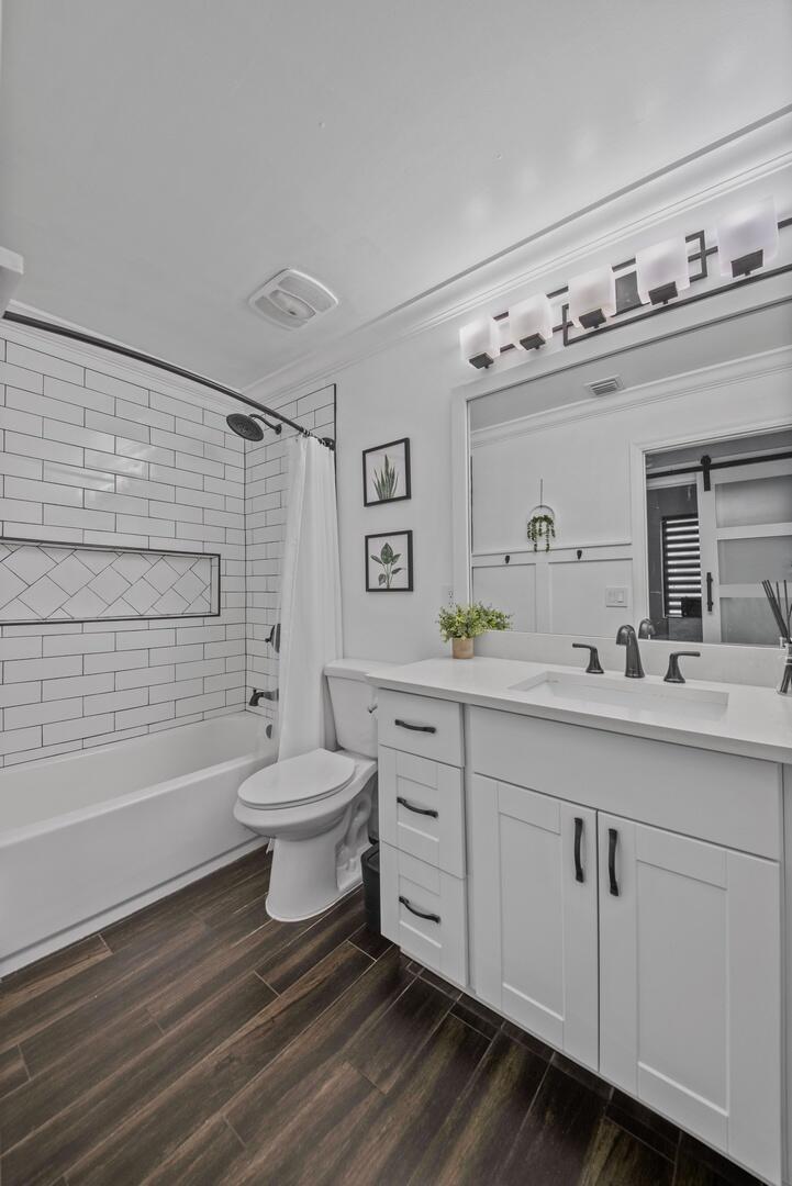 6374 Old Medinah Circle