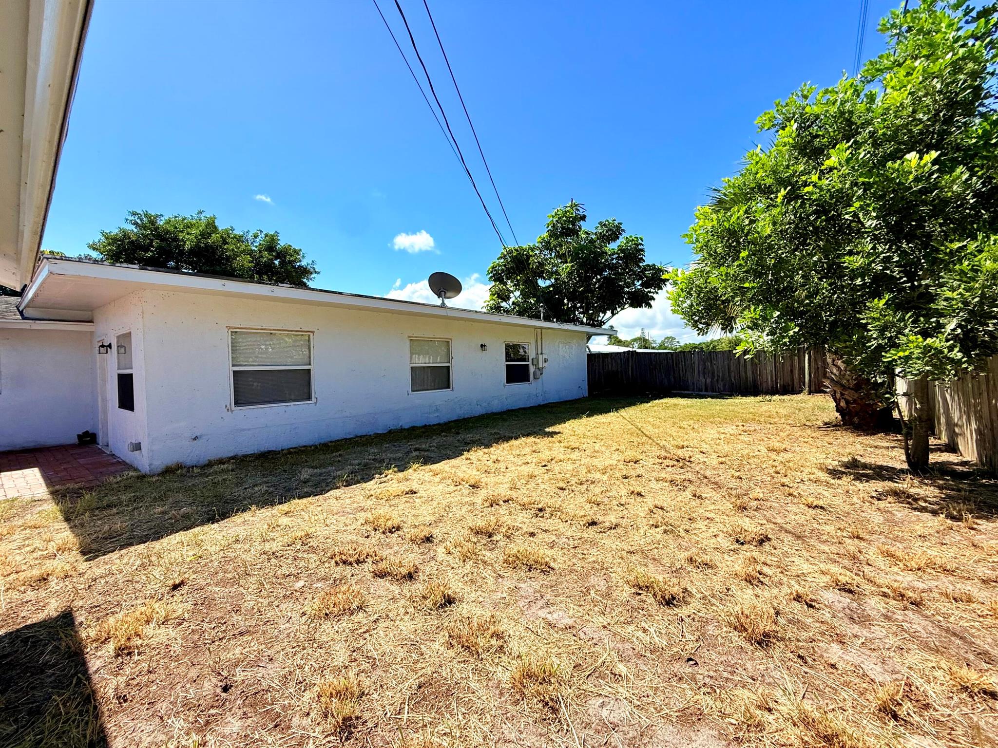 1455 NE Silver Maple Way