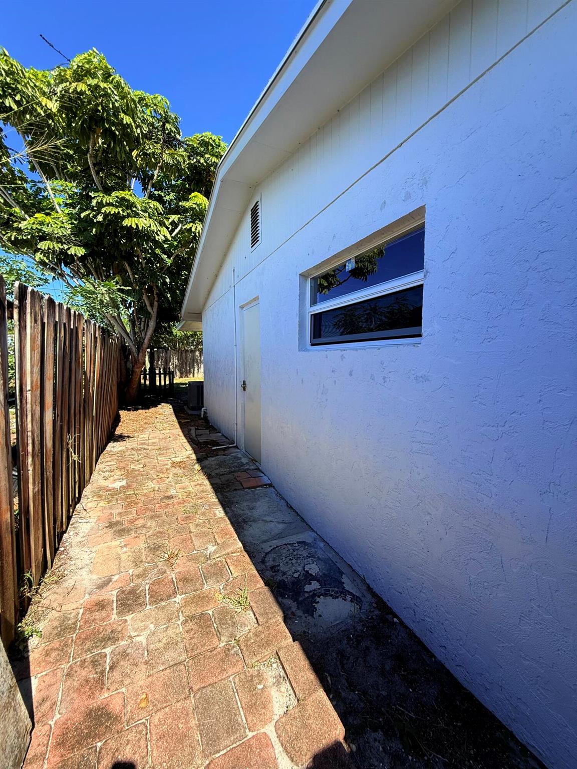 1455 NE Silver Maple Way