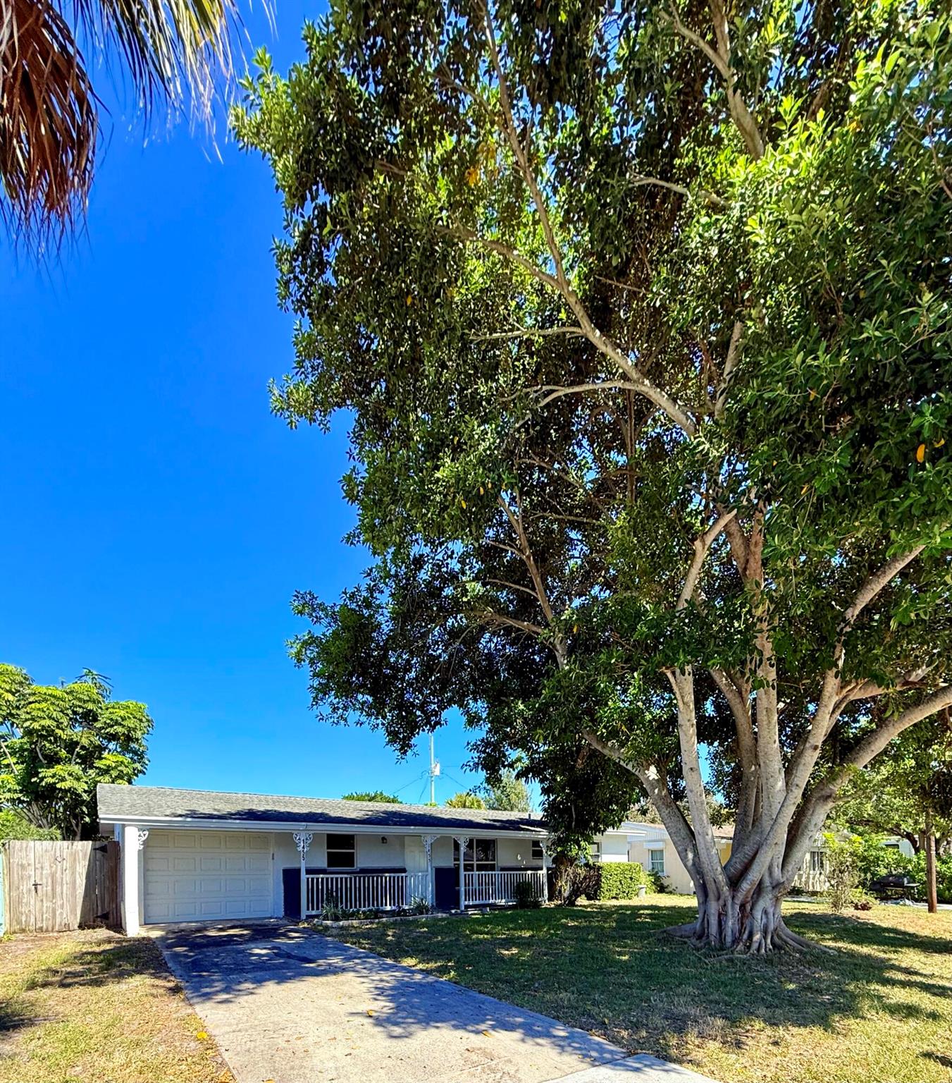 1455 NE Silver Maple Way