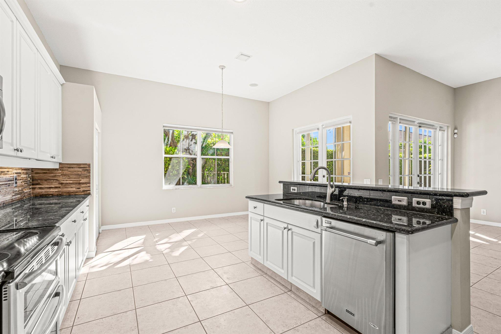 1366 Crossbill Court