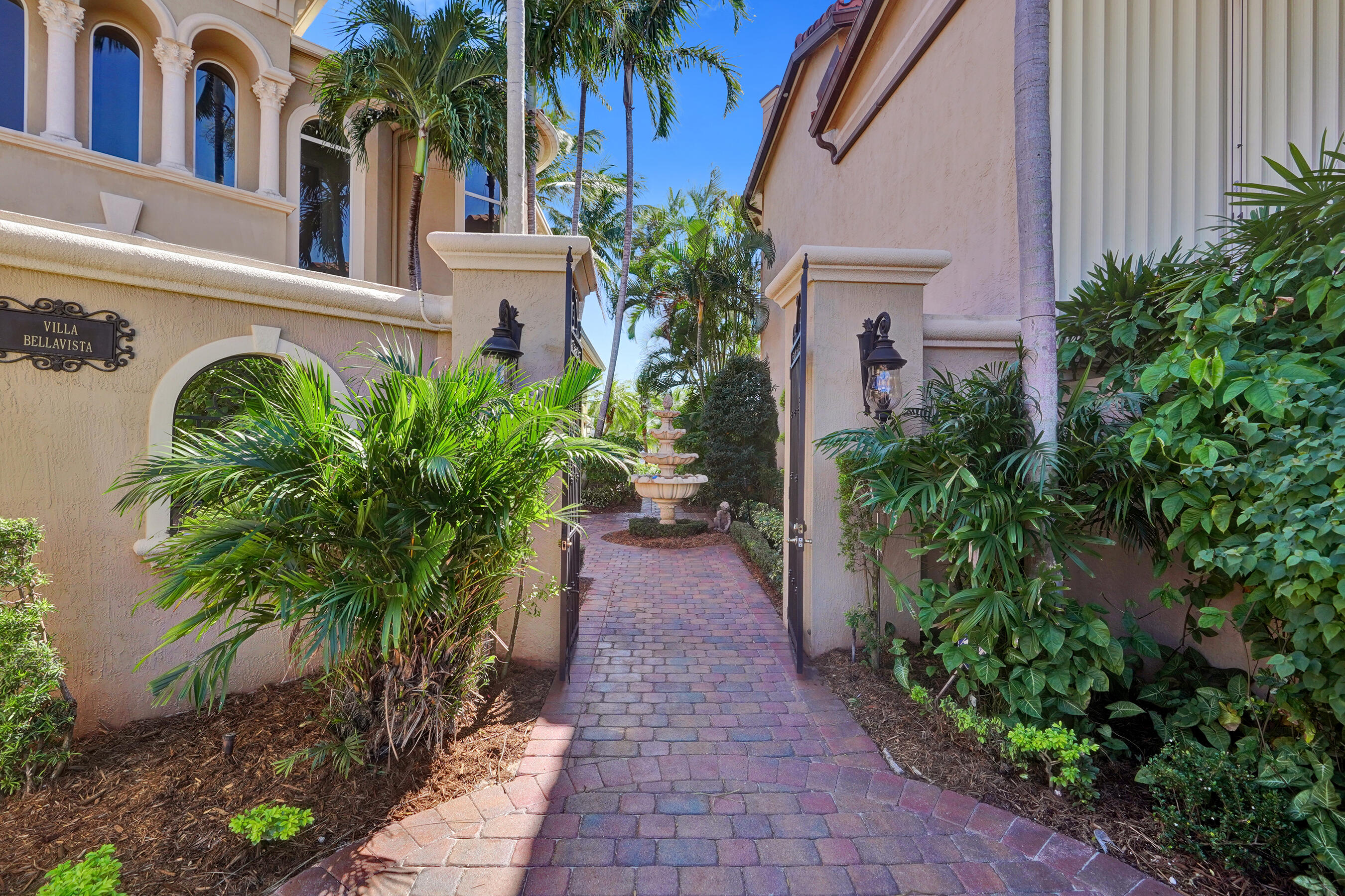 612 Admirals Way
