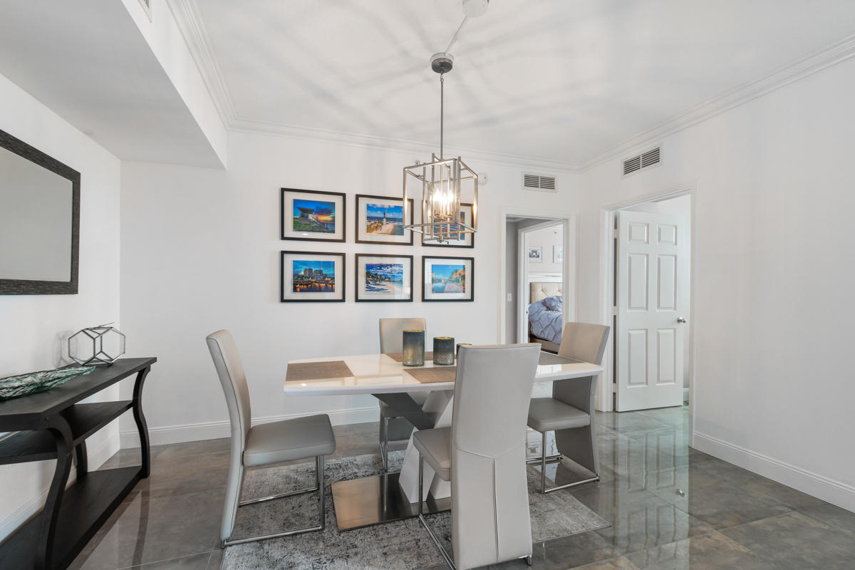 625 Casa Loma 908 Boulevard 908