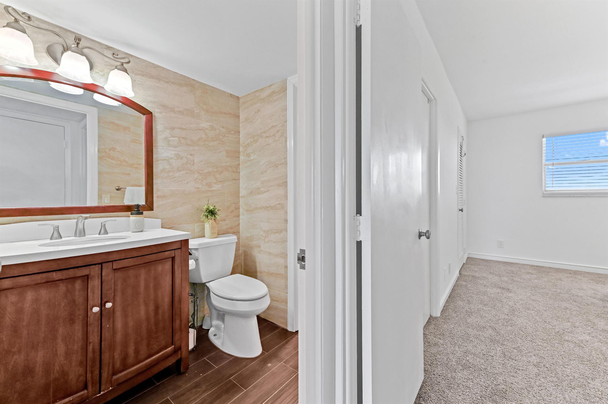 555 NW 4th Avenue 5070