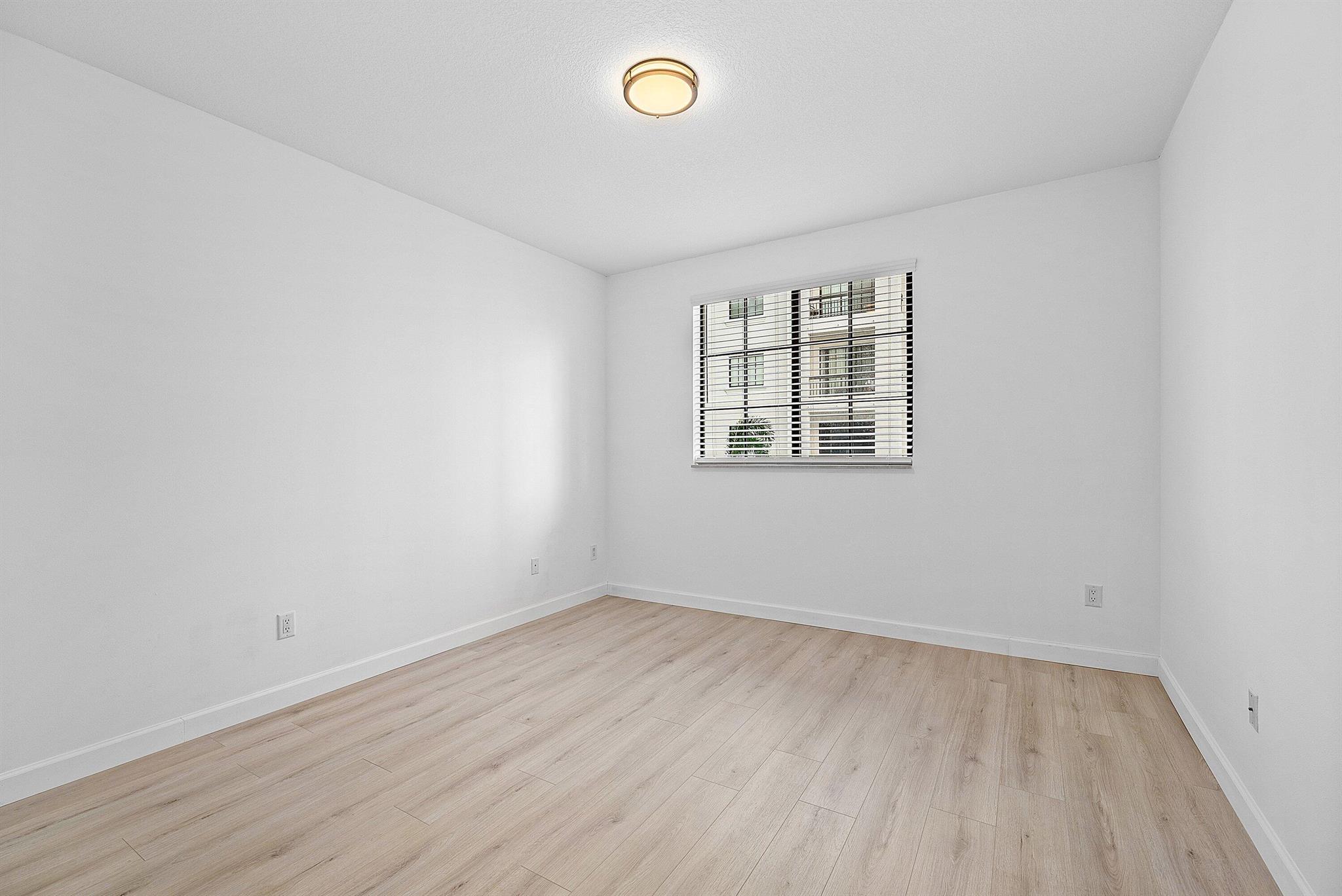 233 S Federal Highway 404