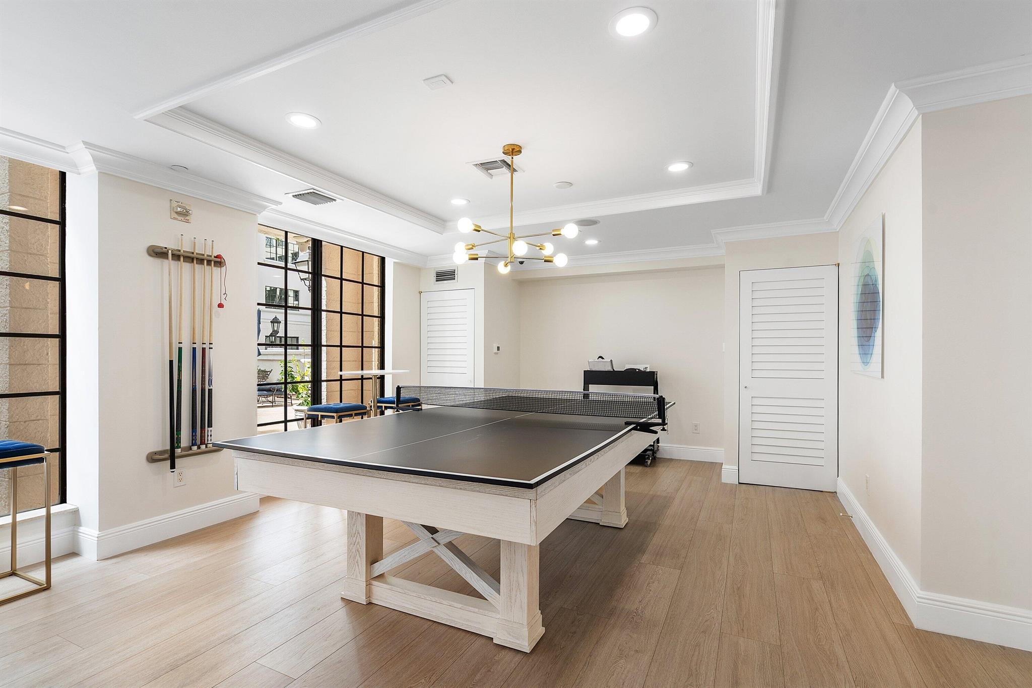 233 S Federal Highway 404