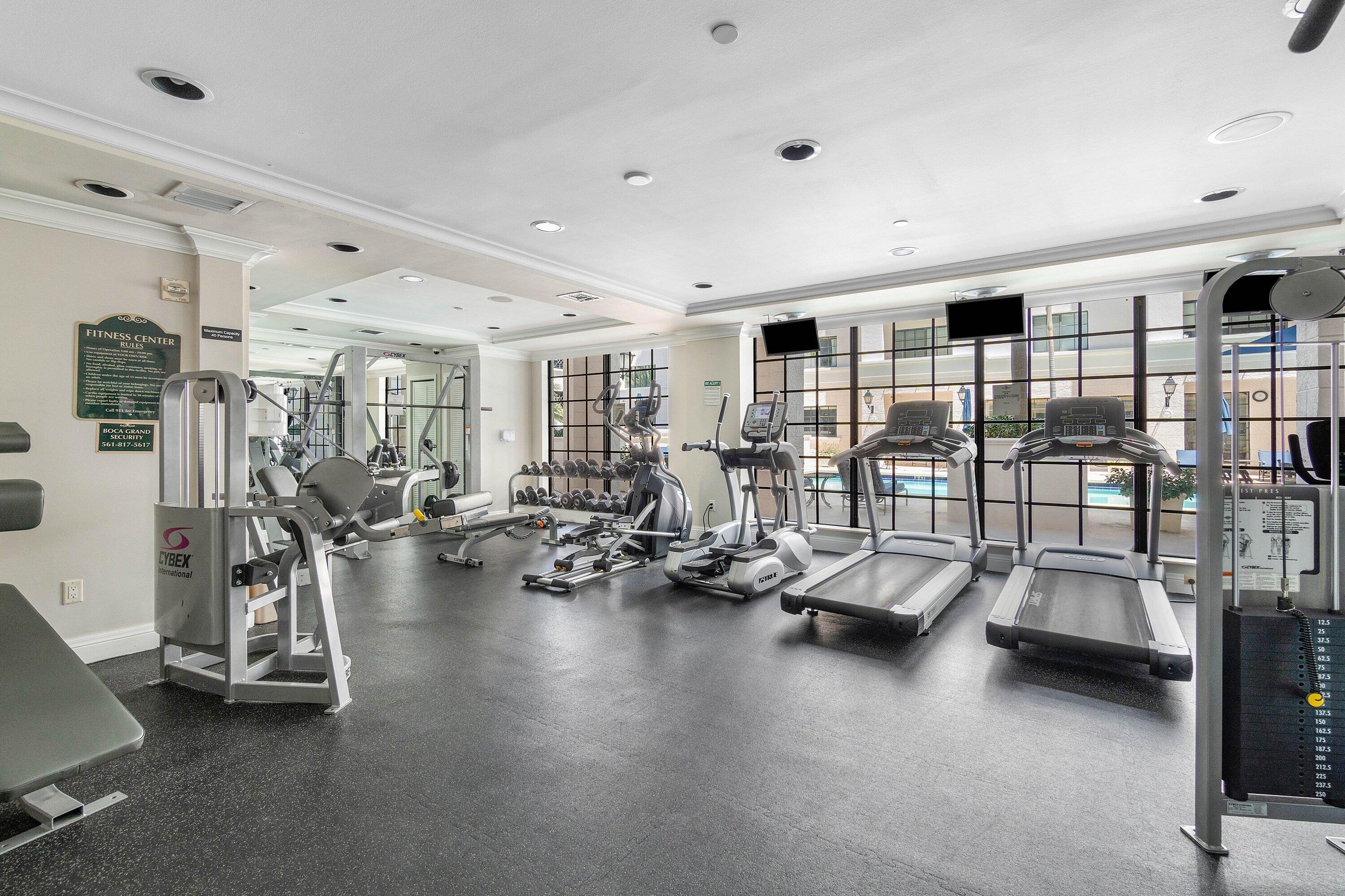 233 S Federal Highway 404