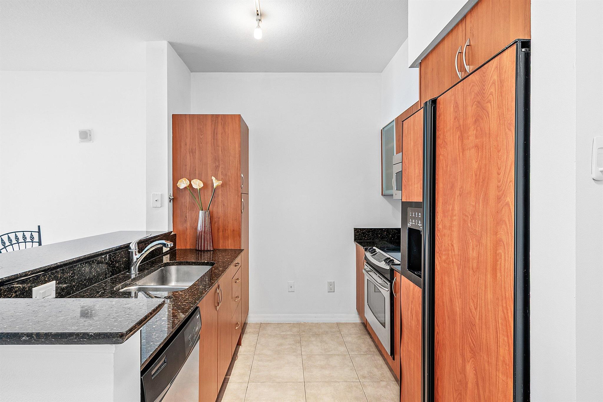 233 S Federal Highway 404