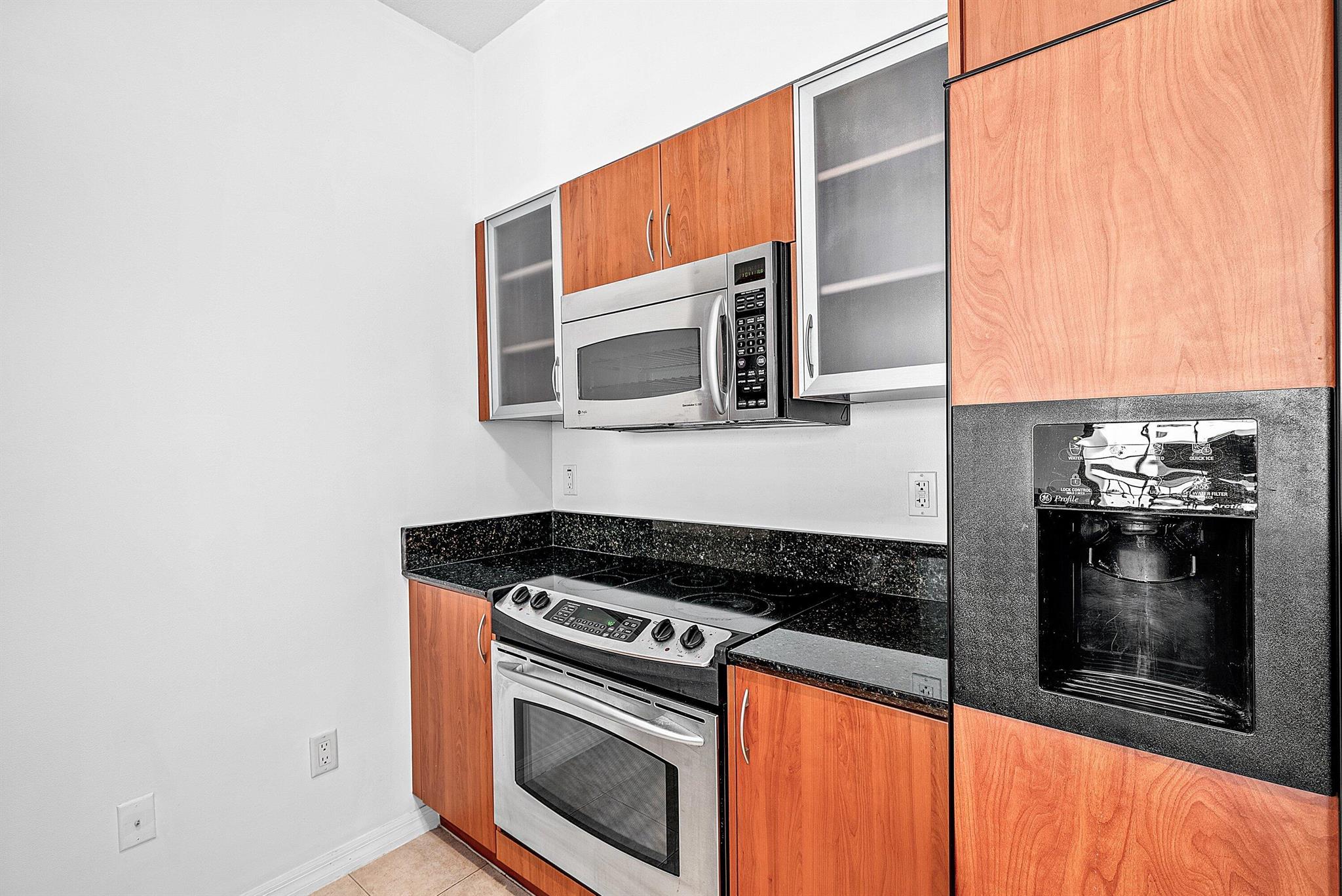 233 S Federal Highway 404