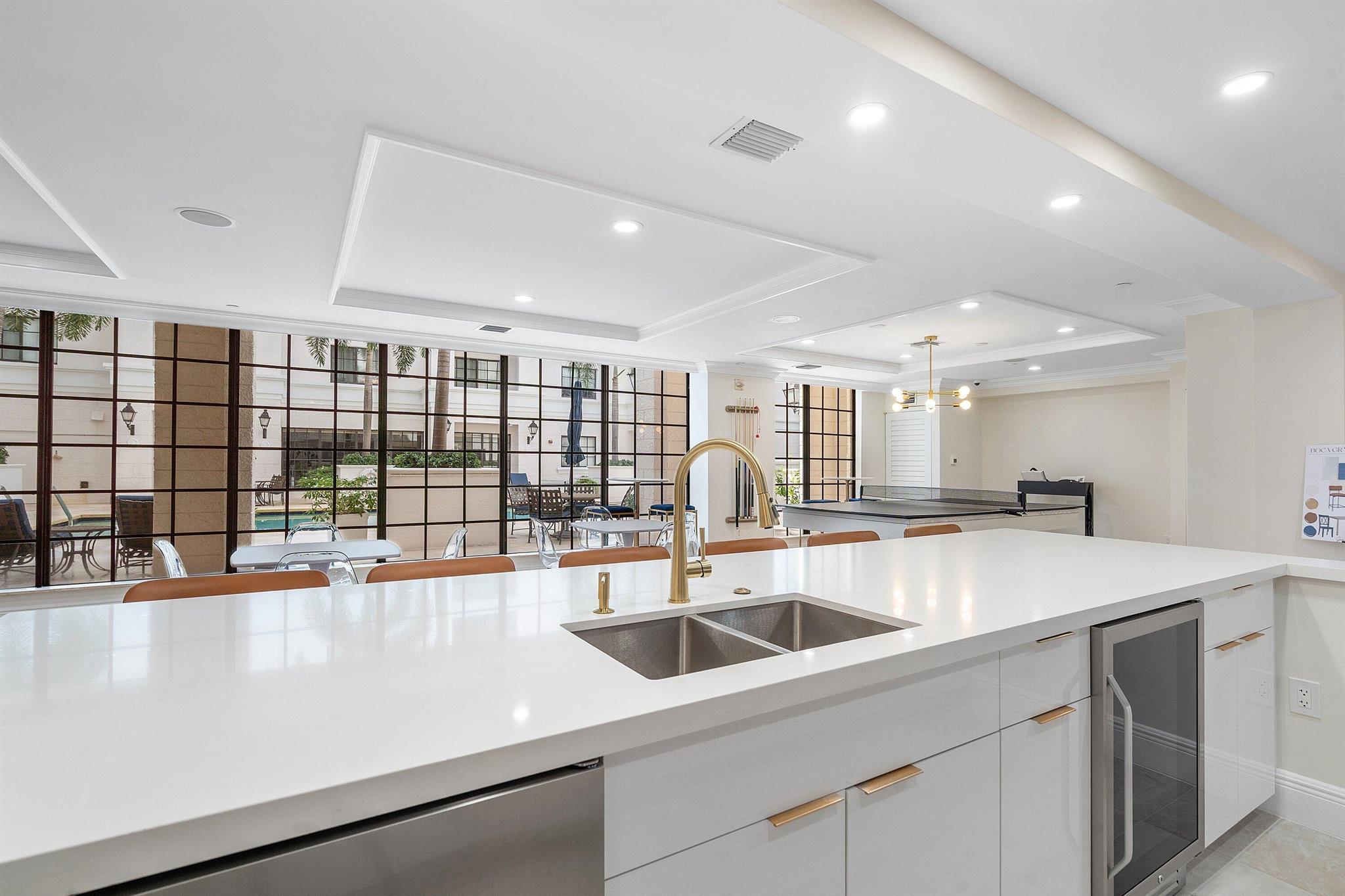 233 S Federal Highway 404