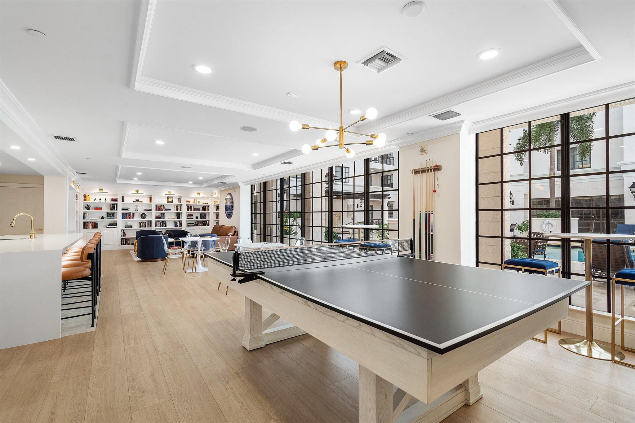 233 S Federal Highway 404