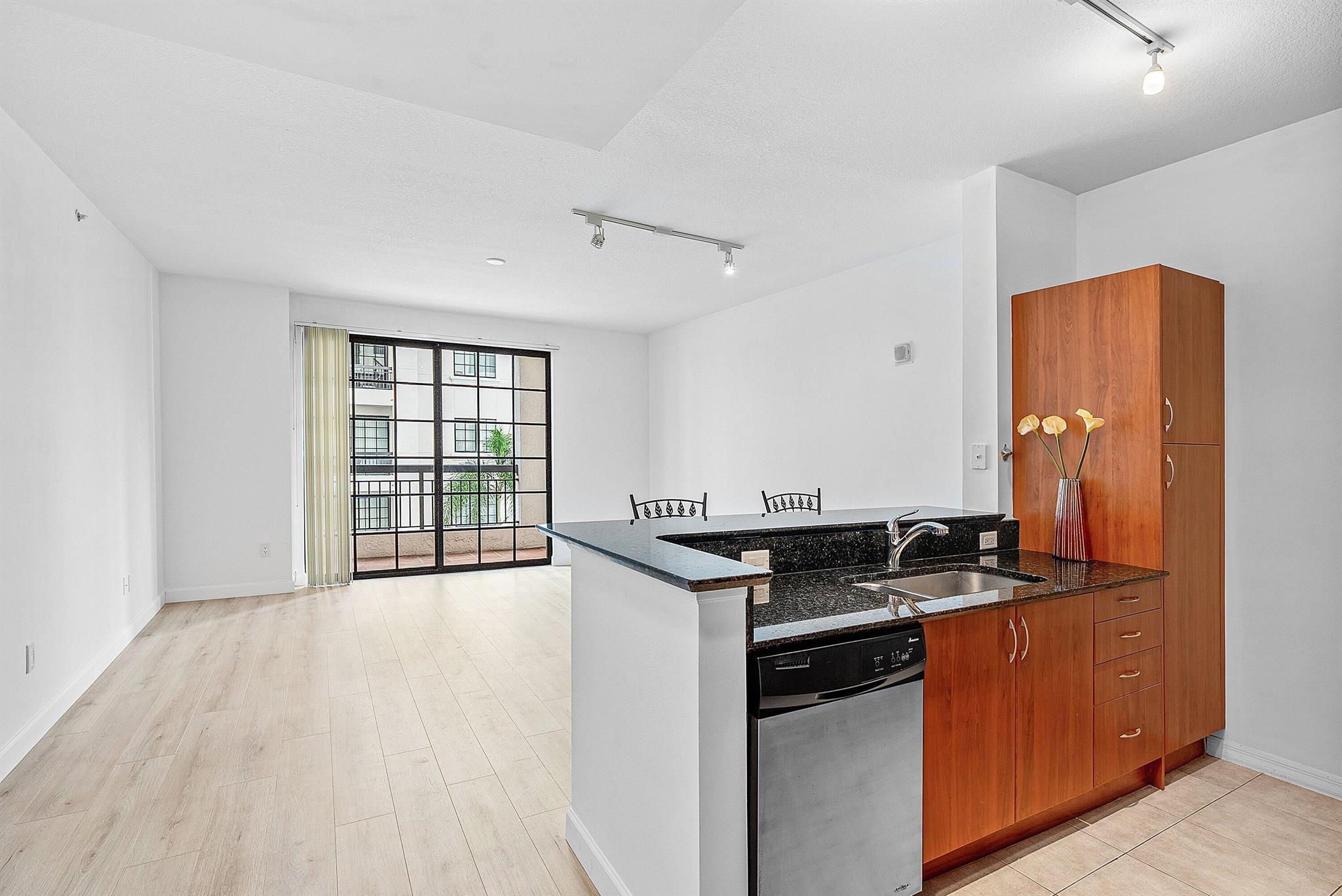 233 S Federal Highway 404