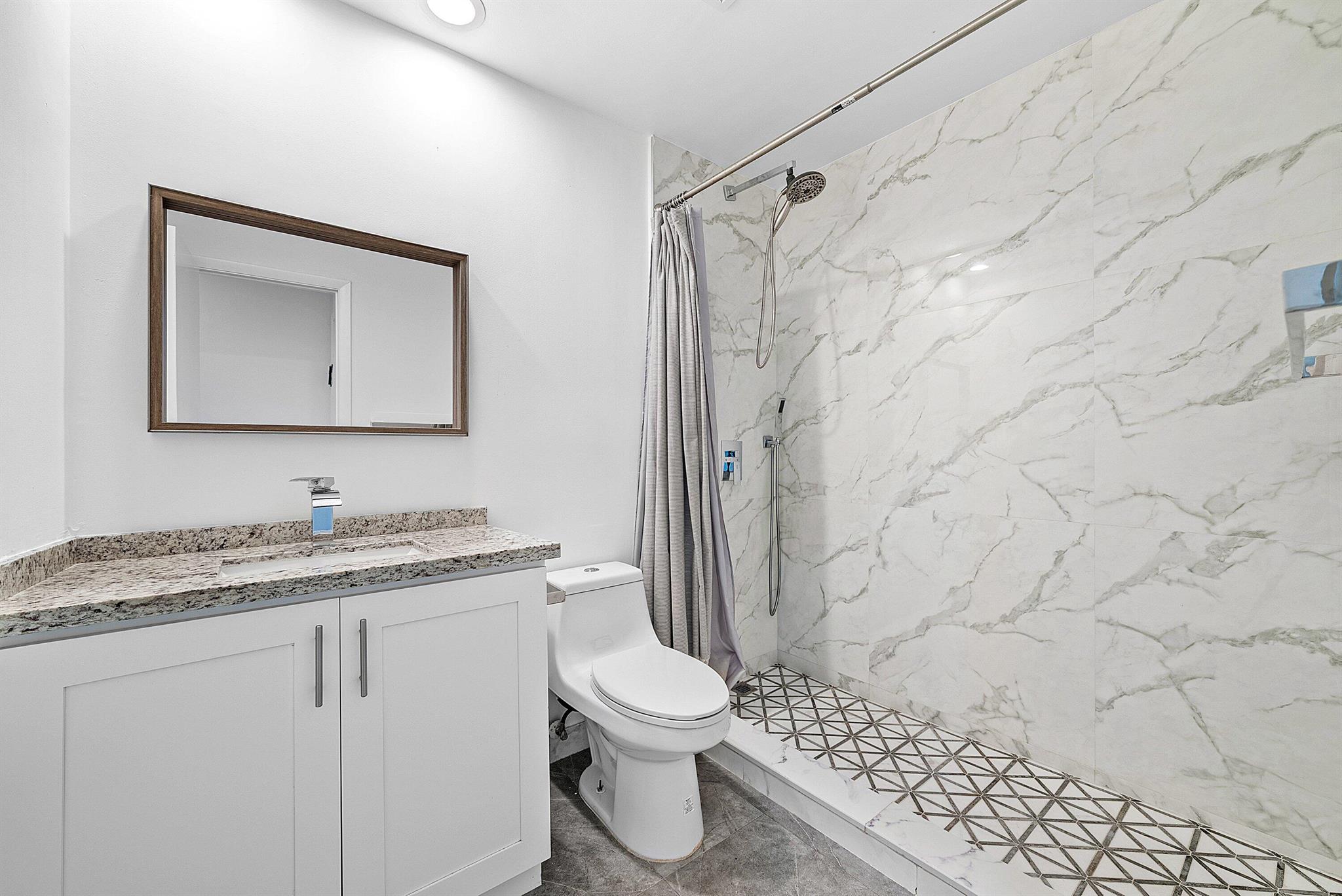 6165 Old Court Road 123