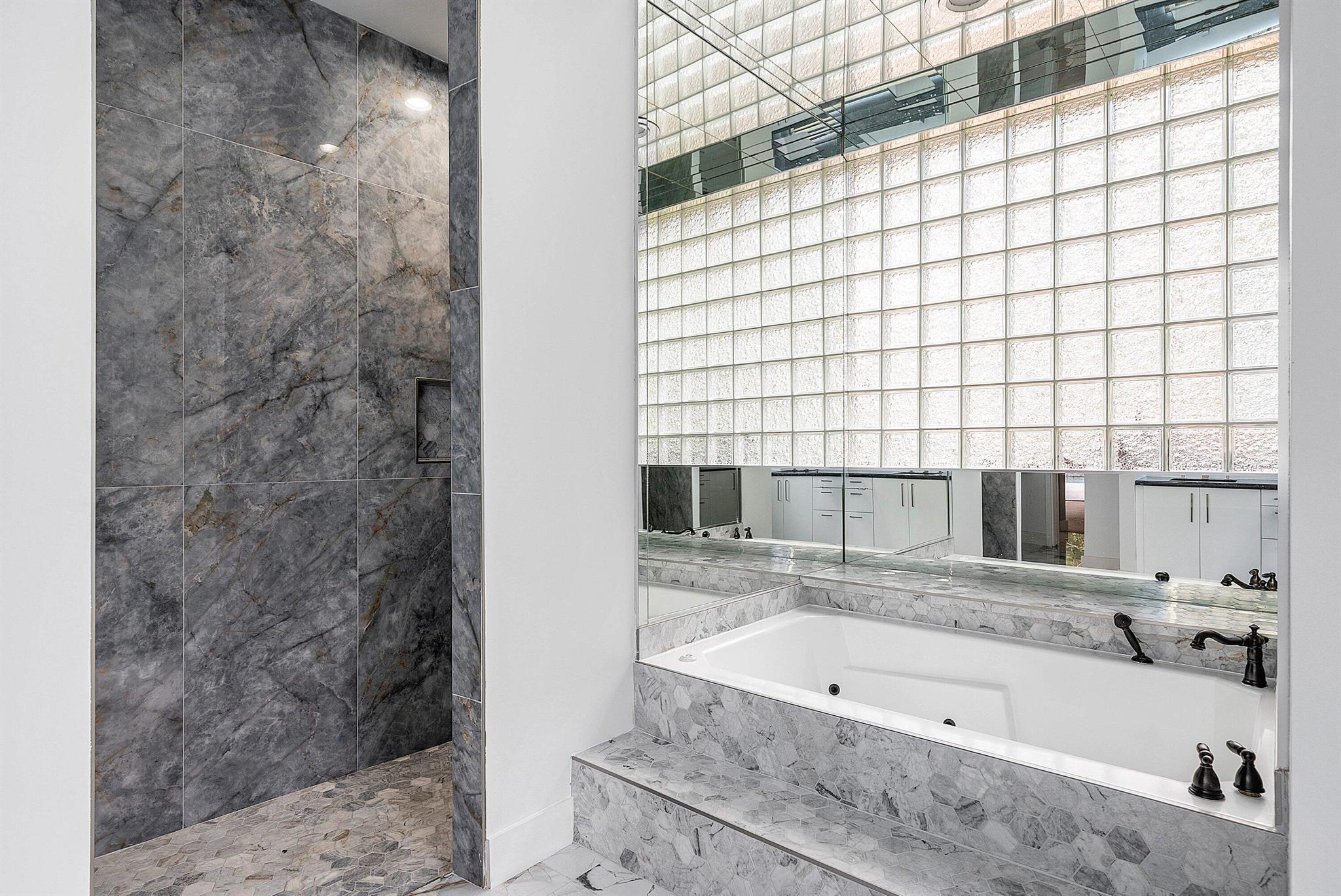 11944 Winged Foot Terrace