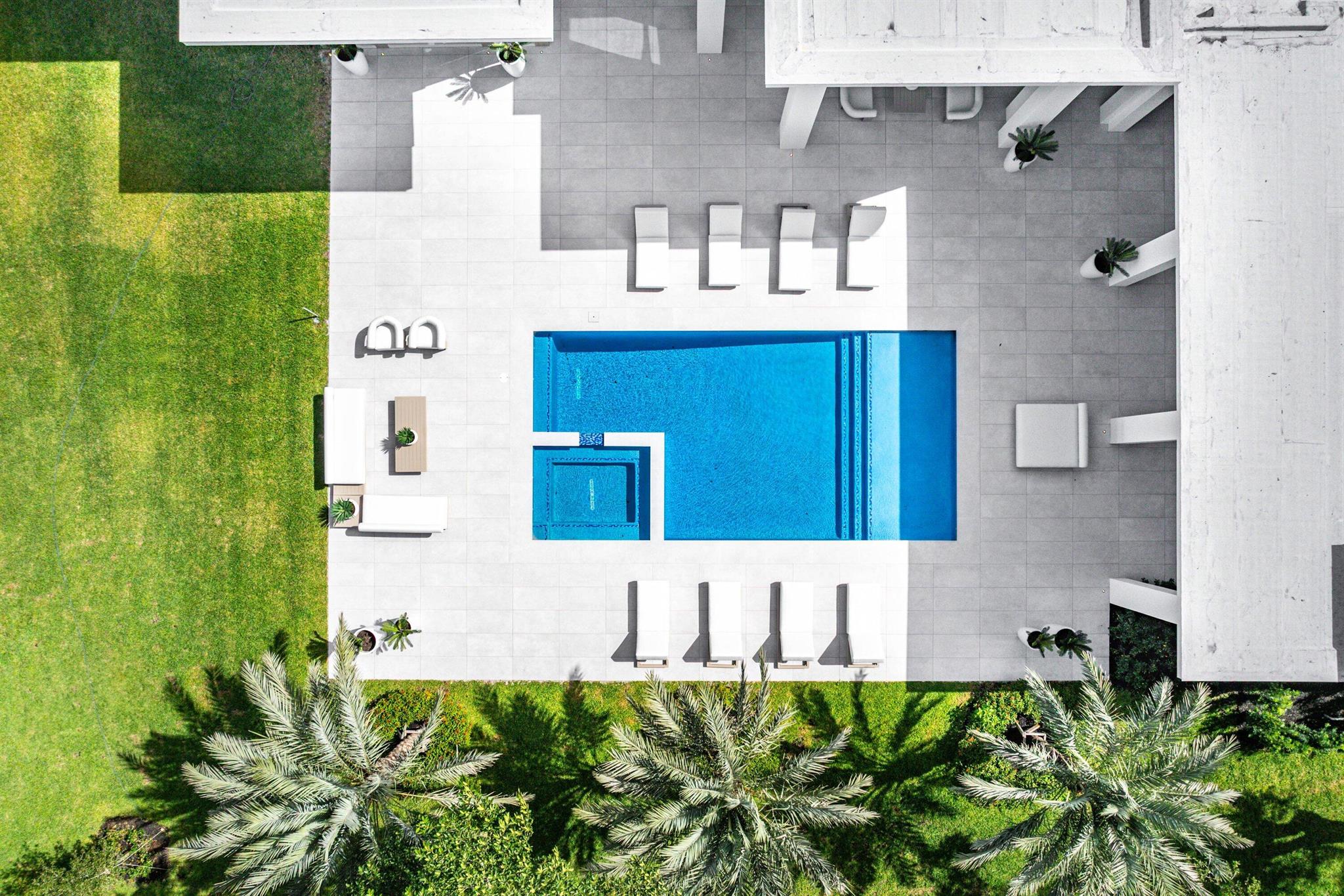 16484 Bridlewood Circle