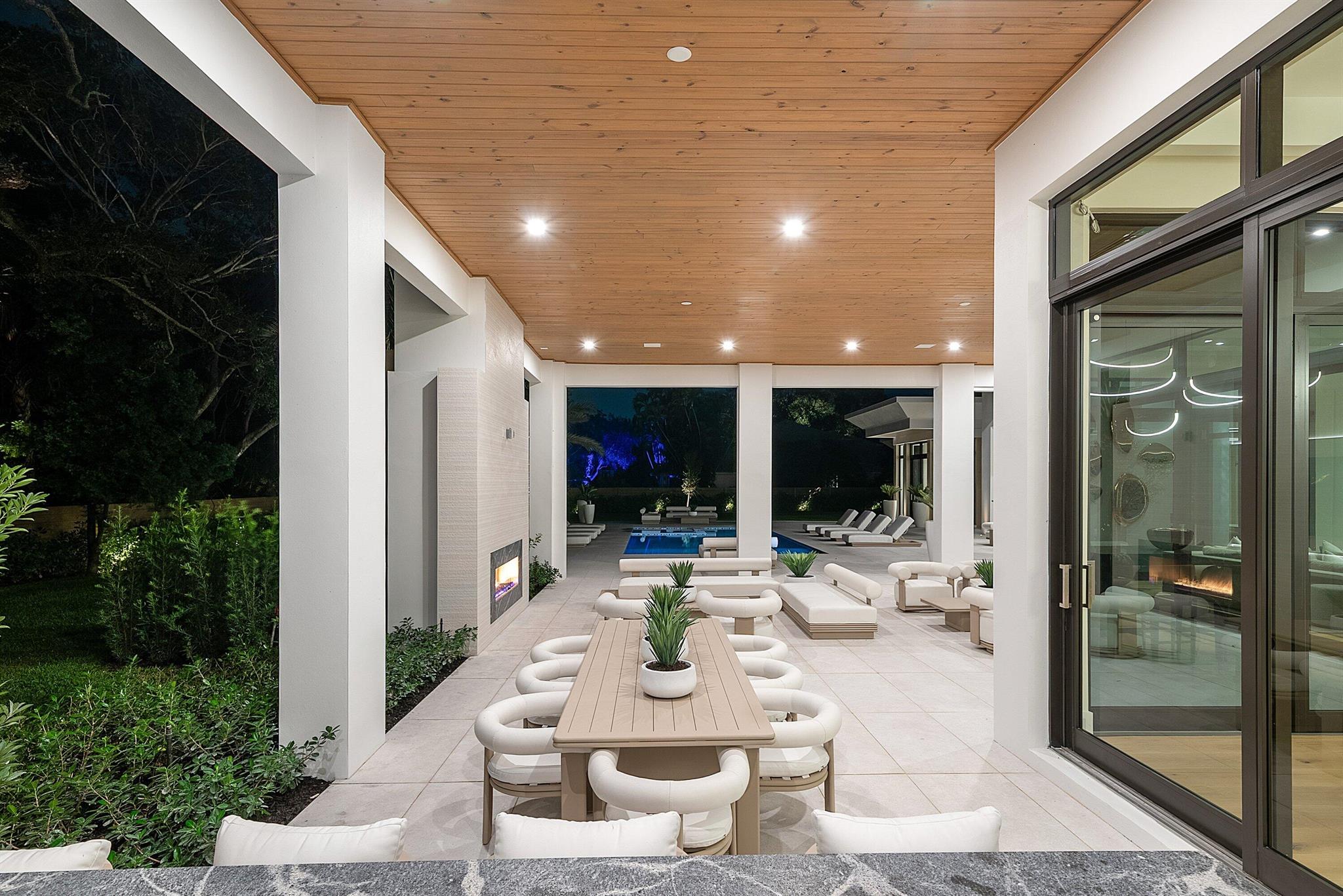 16484 Bridlewood Circle