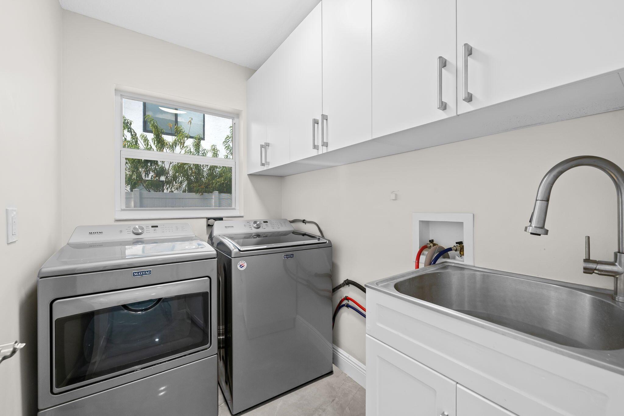 23162 L'Ermitage Circle