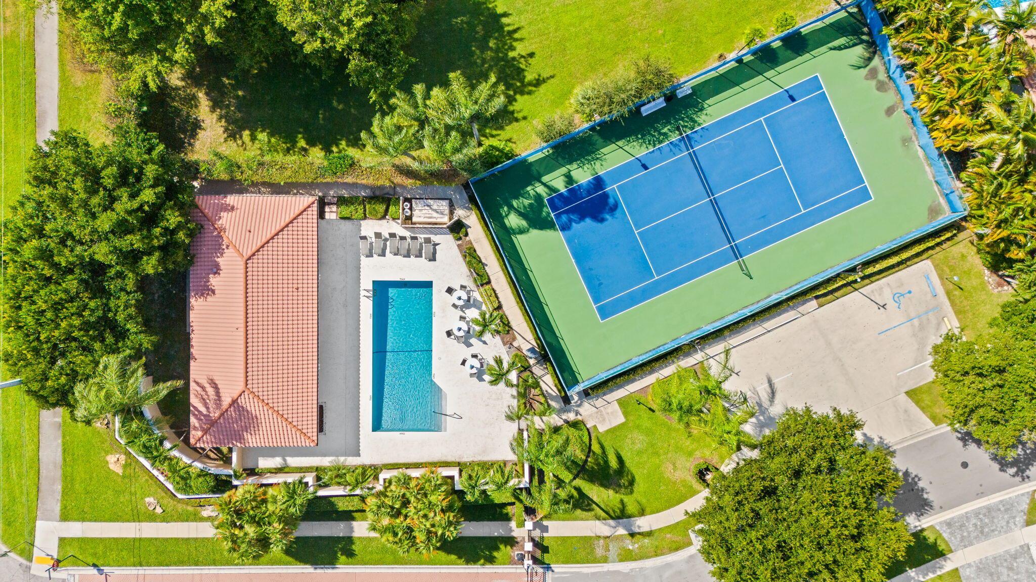 23162 L'Ermitage Circle