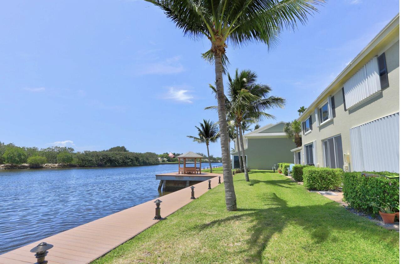 1061 Kokomo Key Lane