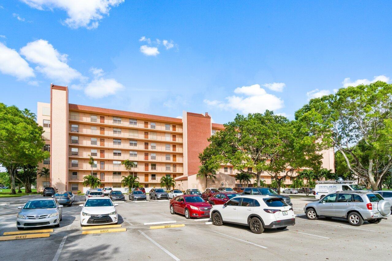 14623 Bonaire Boulevard 405