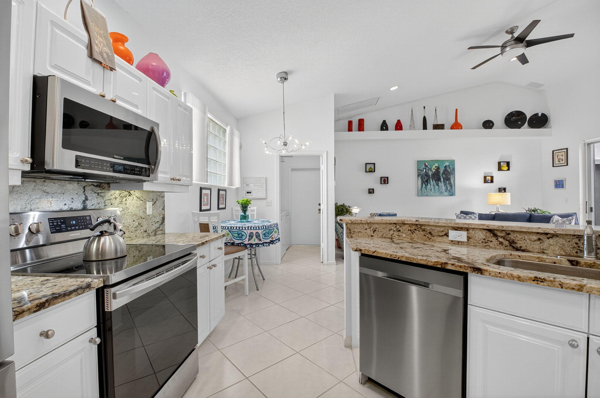 6032 Rossmoor Lakes Court
